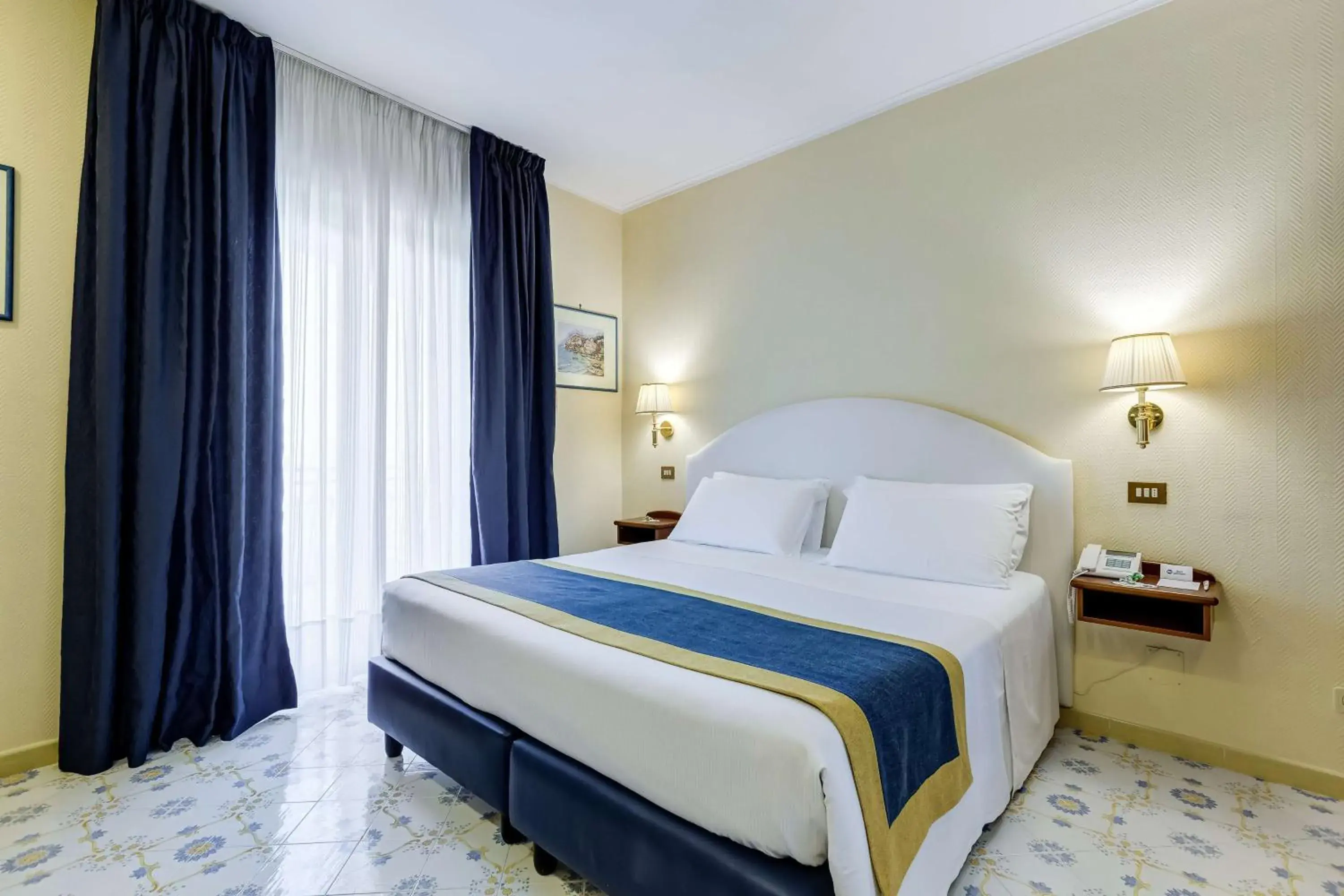 Classic Room with Balcony in Best Western Hotel La Solara Classic Room with Balcony in Best Western Hotel La Solara