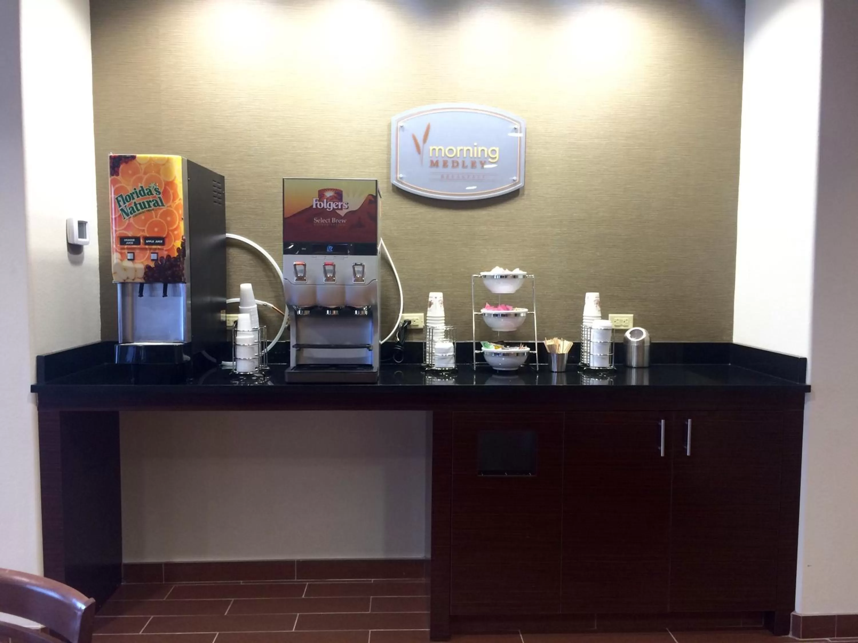 Buffet breakfast in Sleep Inn & Suites Carlsbad Caverns Area