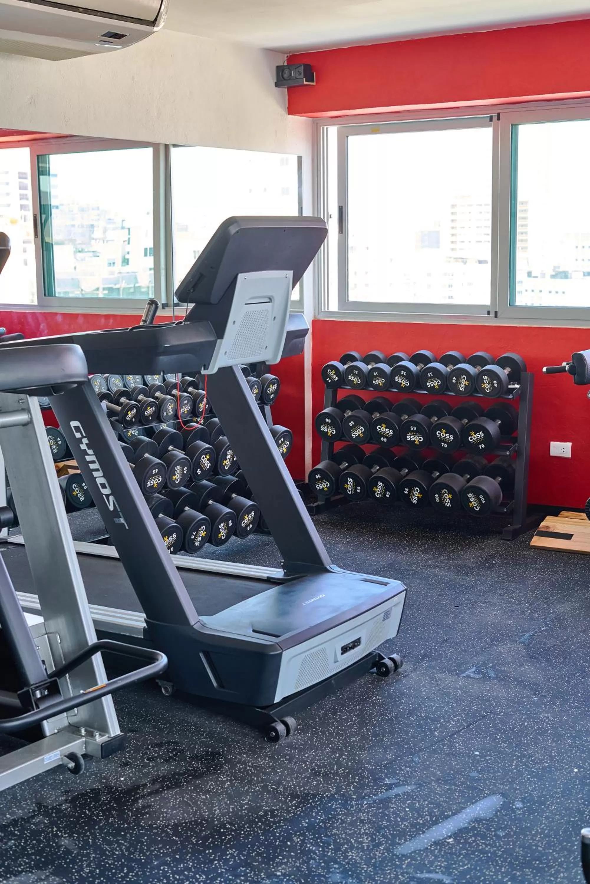 Fitness centre/facilities in Central Suites Tower