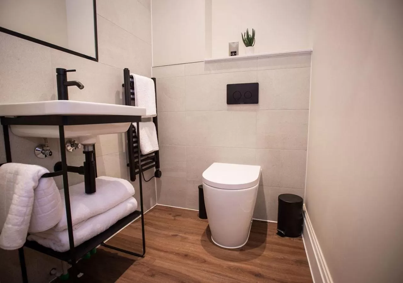 Bathroom in The Gresham Aparthotel