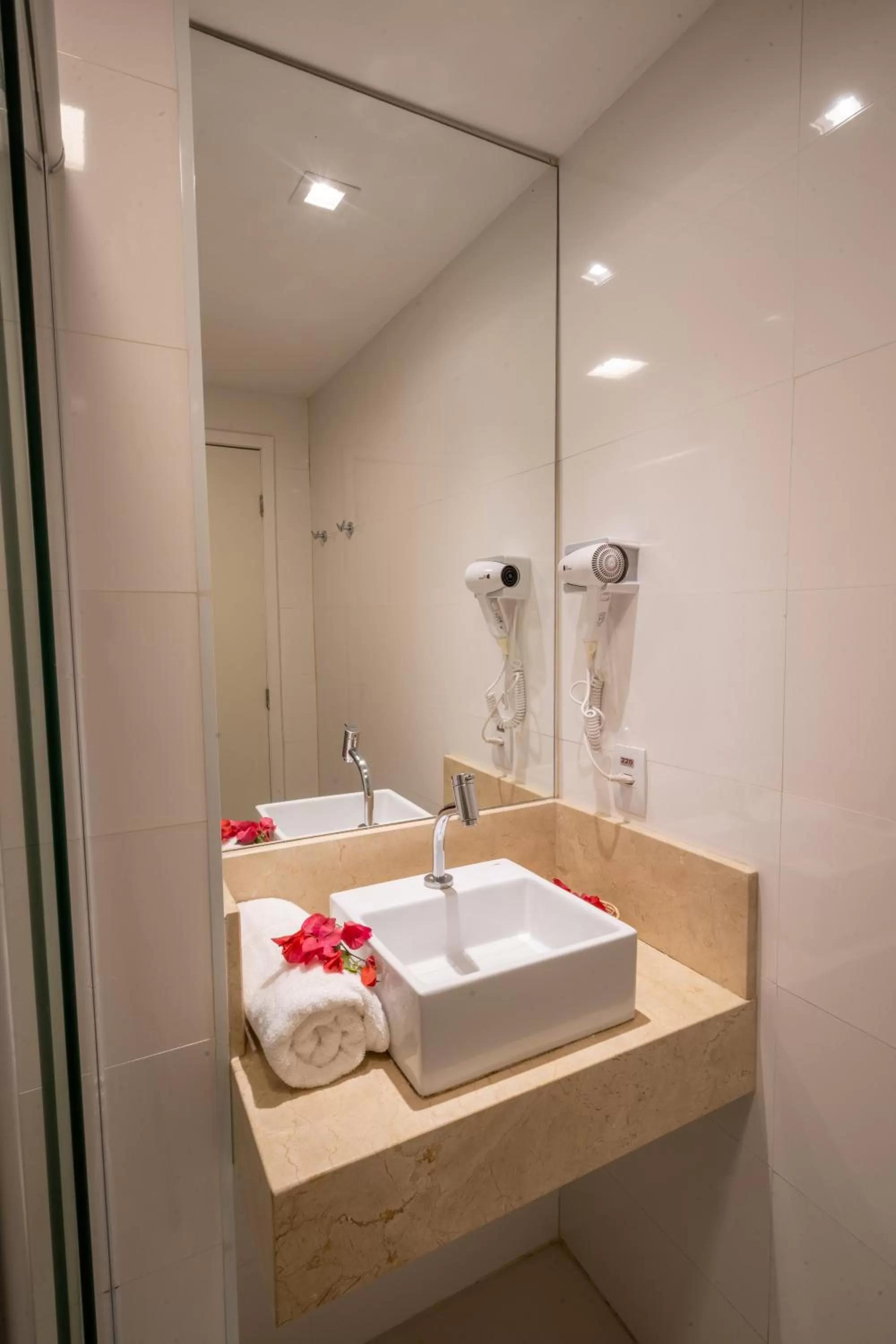 Bathroom in Fortaleza Mar Hotel