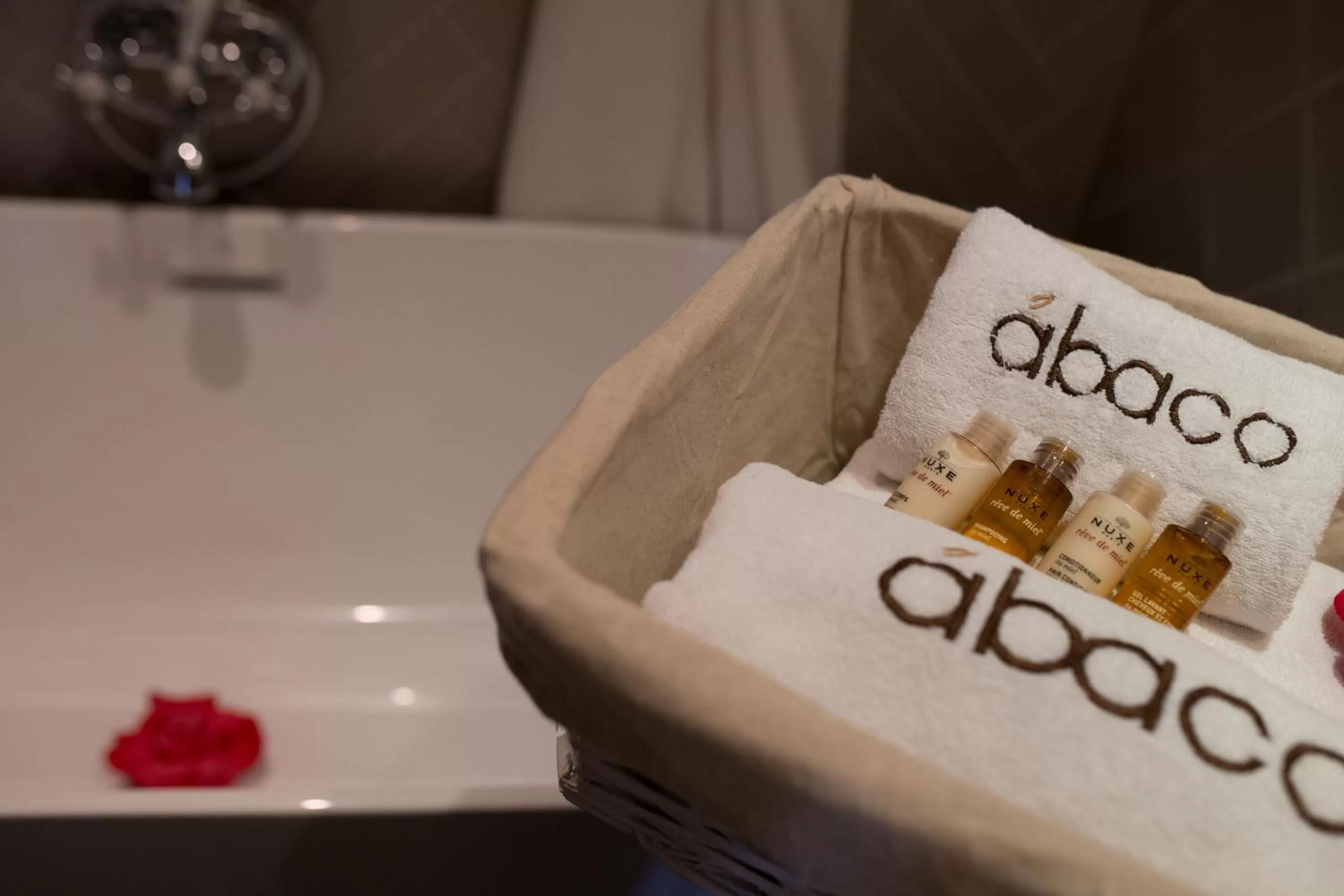 Bathroom in Hotel Abaco Altea