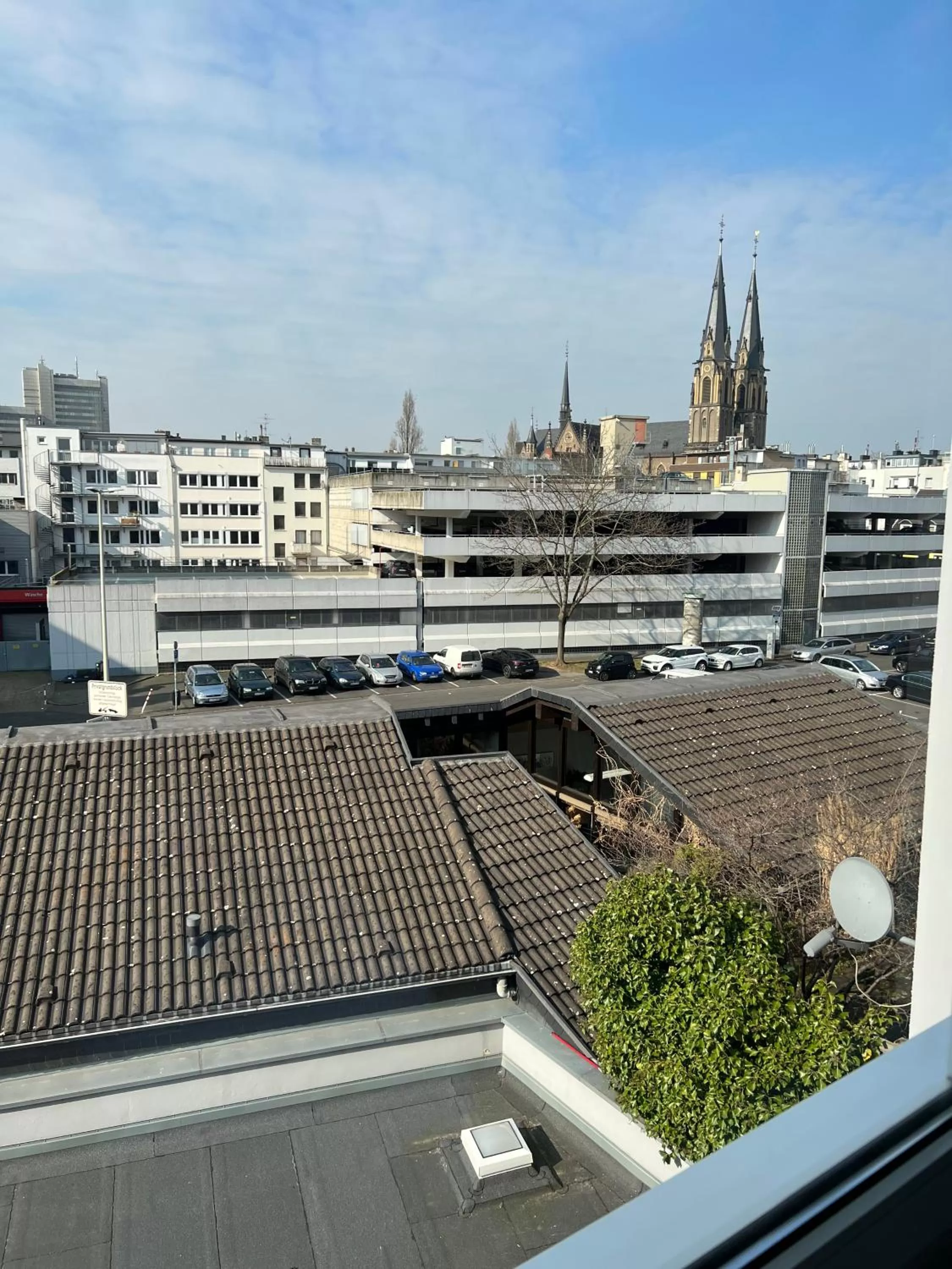 City view in Hotel 83