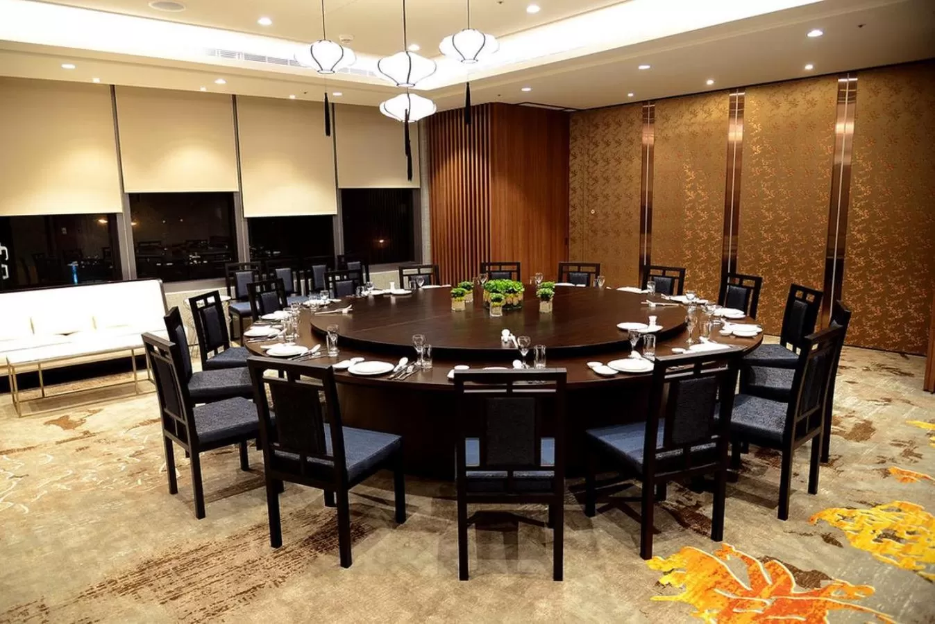 Restaurant/places to eat in Caesar Metro Taipei