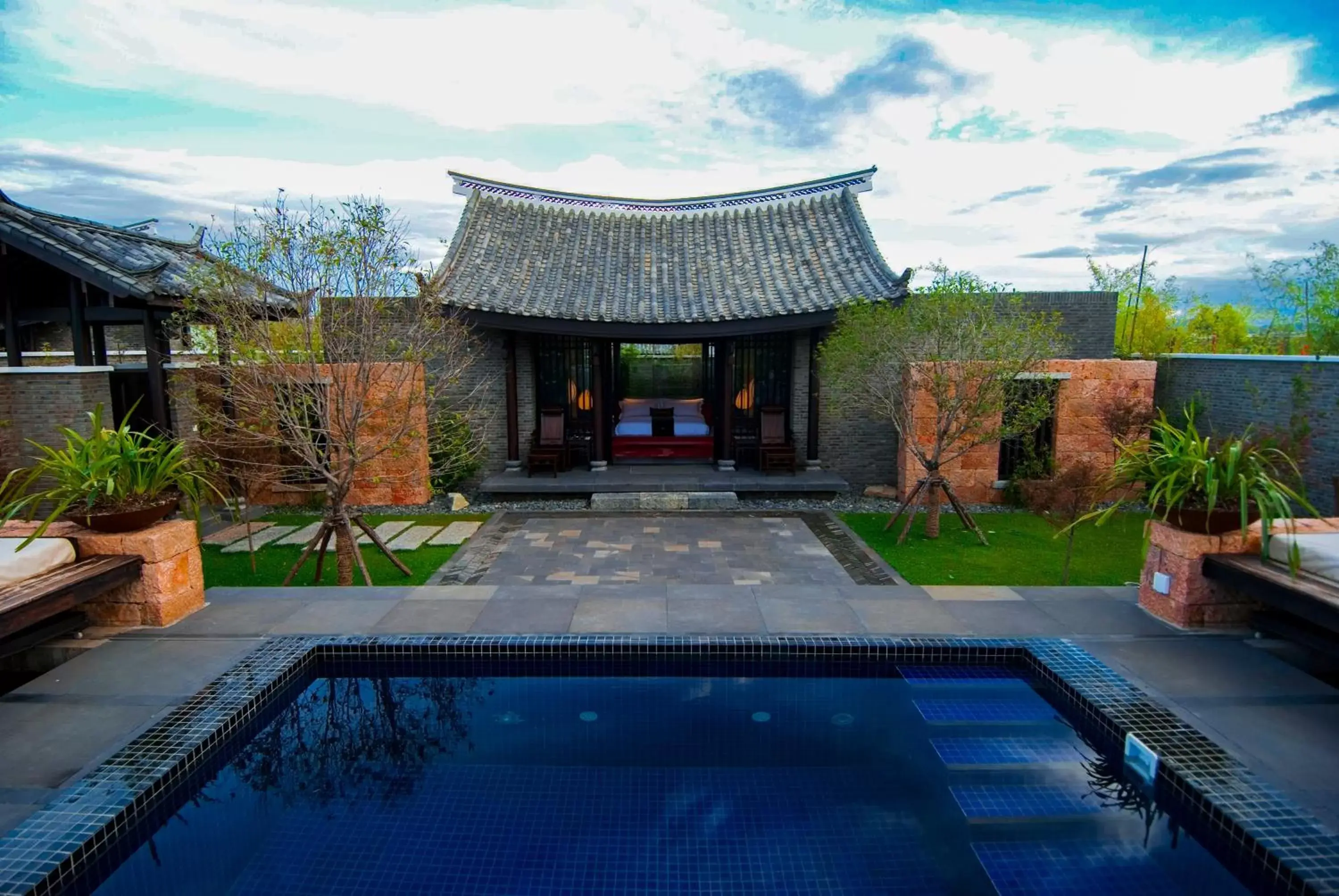 Plunge Pool Villa Package in Banyan Tree Lijiang Plunge Pool Villa Package in Banyan Tree Lijiang