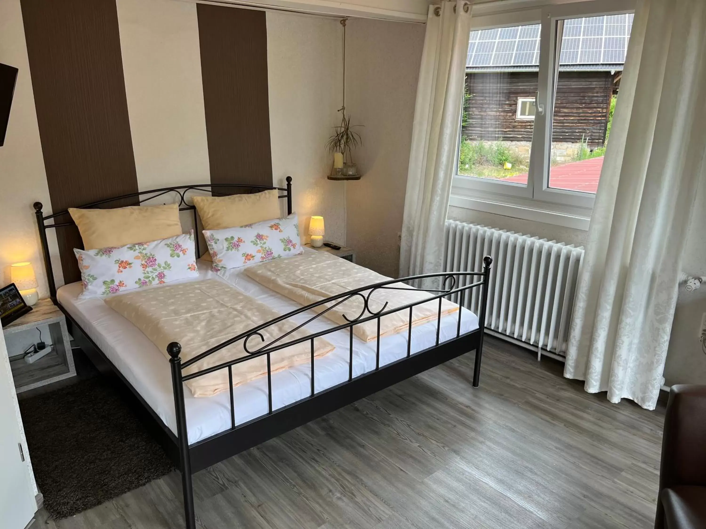 Standard Double Room in Gasthaus Breitenbach Standard Double Room in Gasthaus Breitenbach