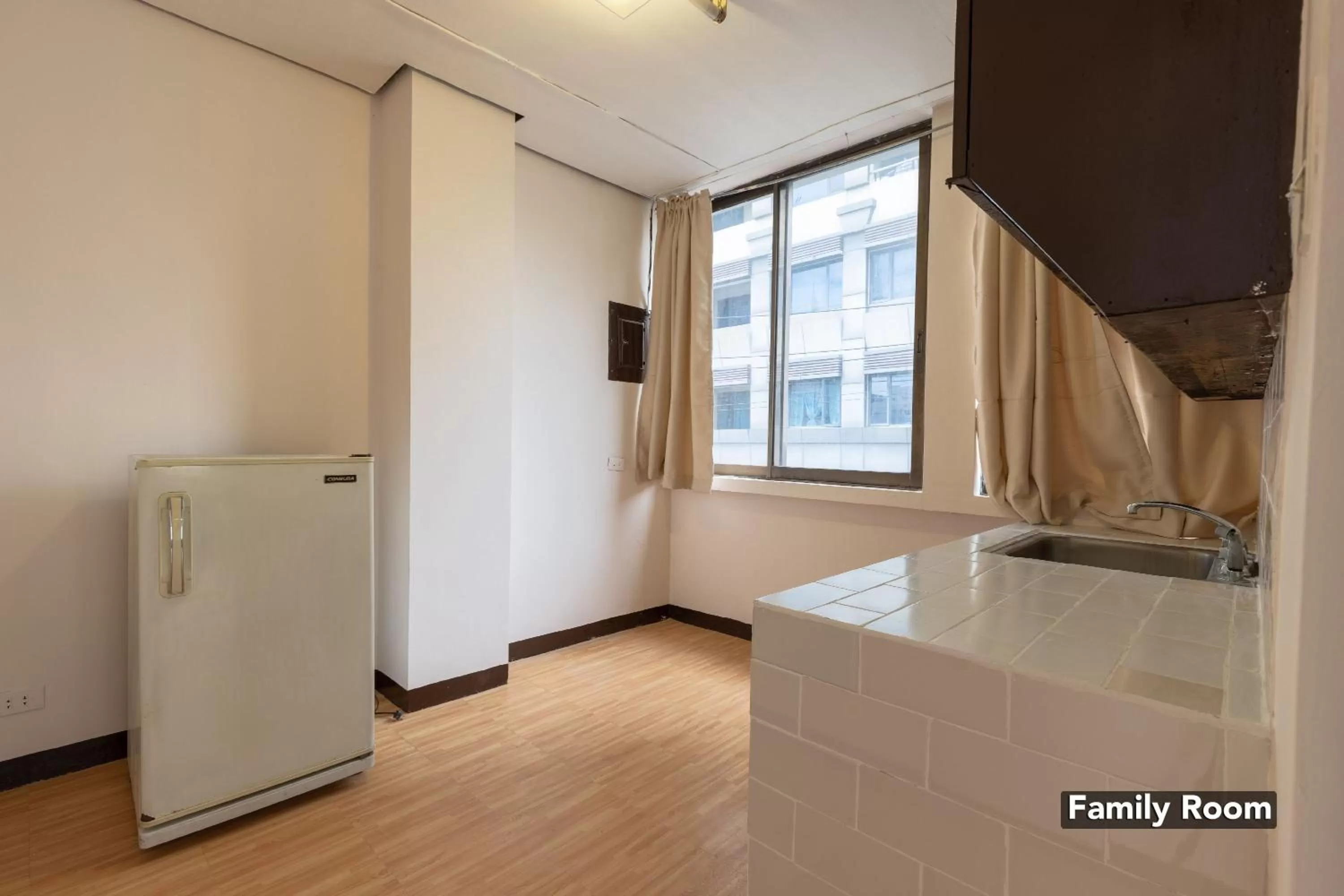 Kitchen or kitchenette in Victoria Mansions