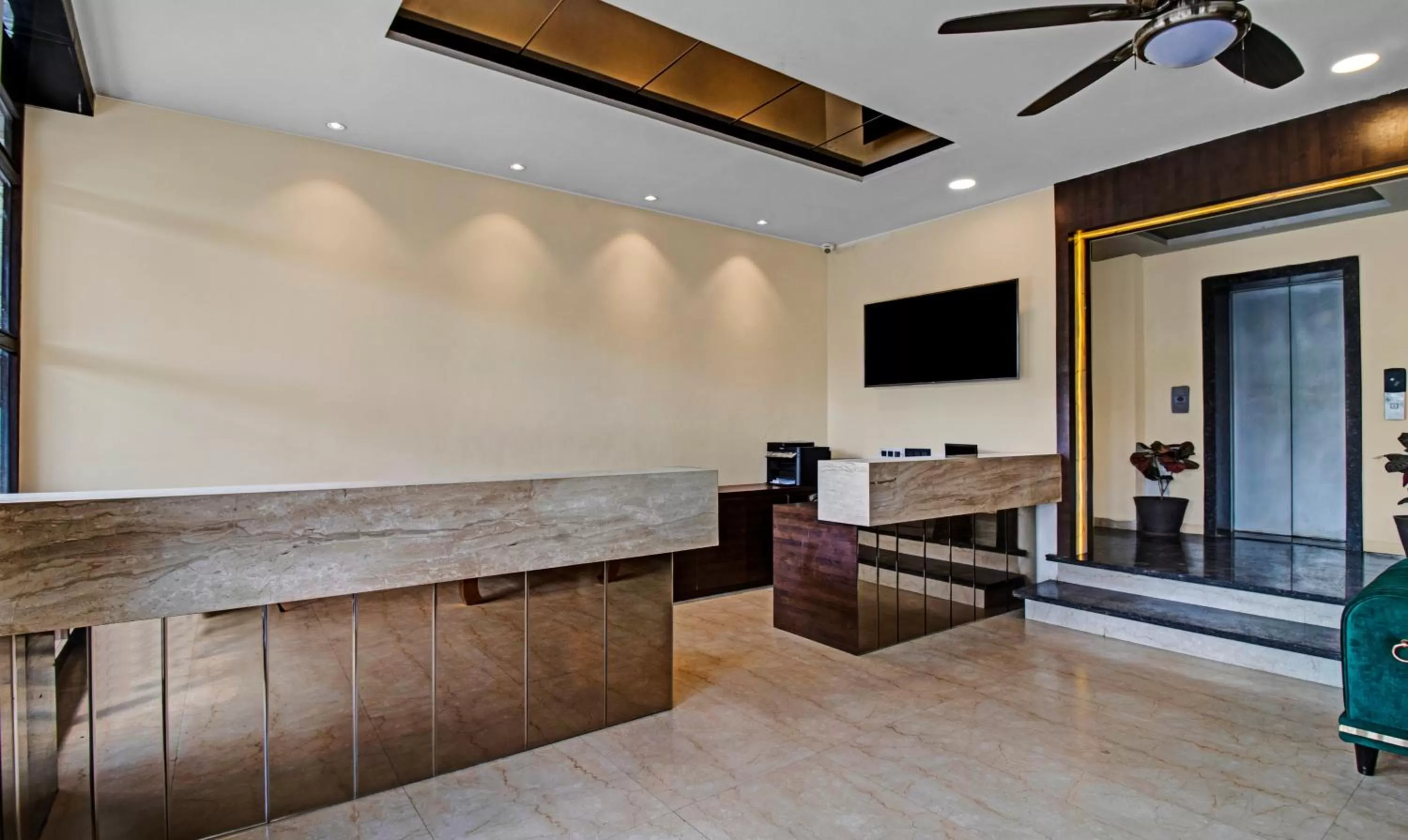 Lobby or reception in Treebo Premium Median Inn