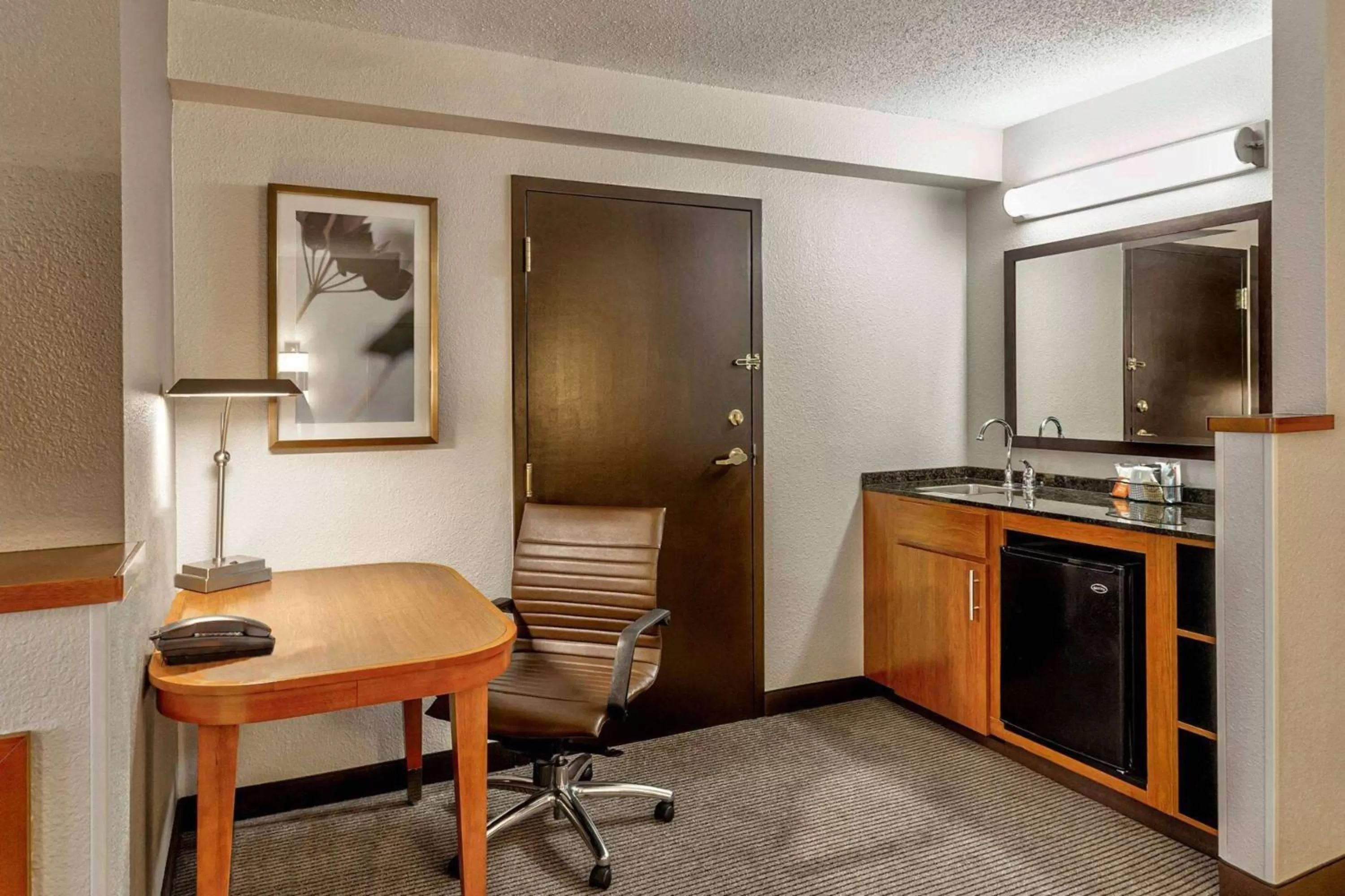 Photo of the whole room in Wyndham Garden Kansas City Airport