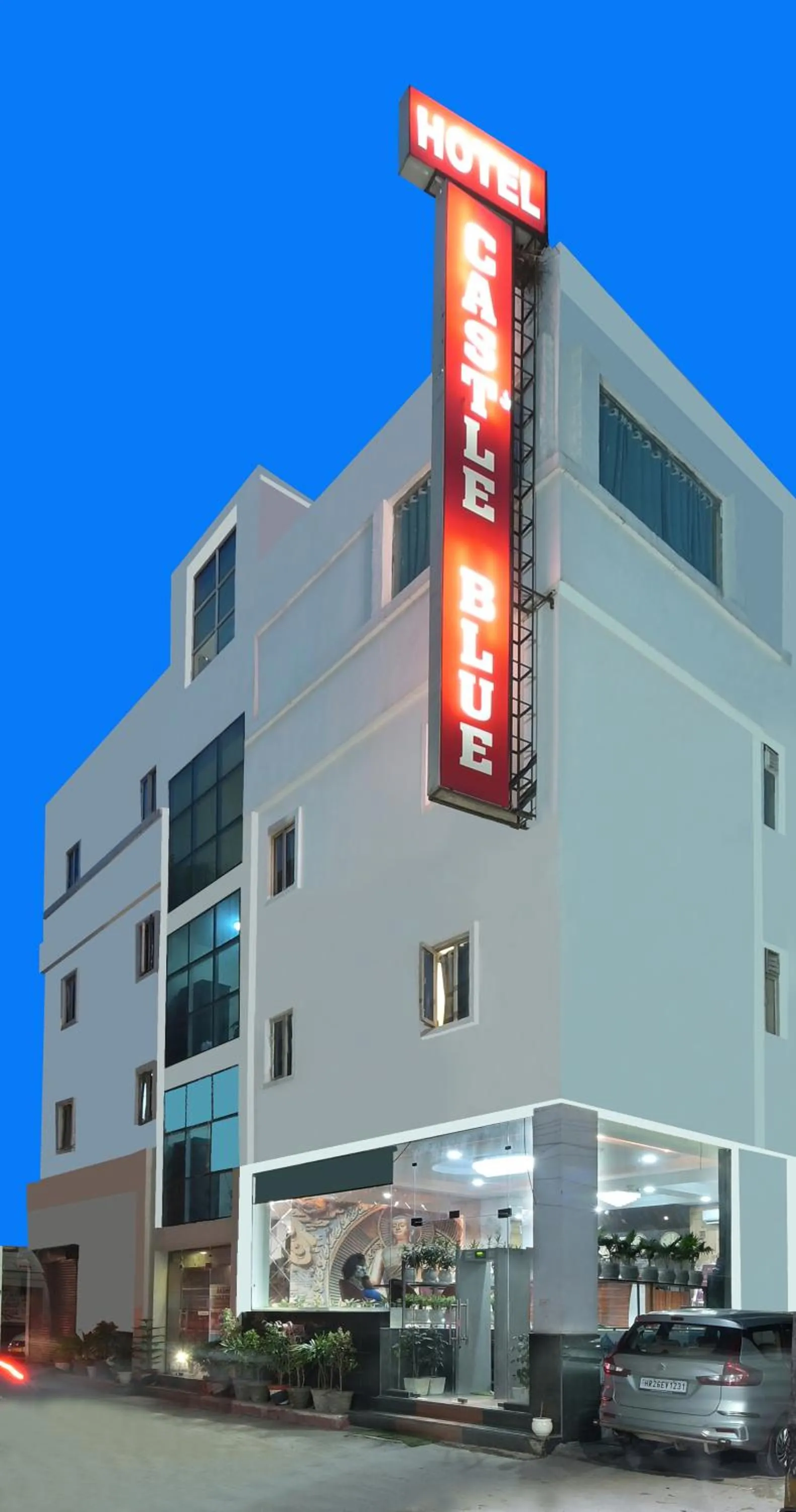 Hotel Castle Blue New Delhi Near IGI Airport