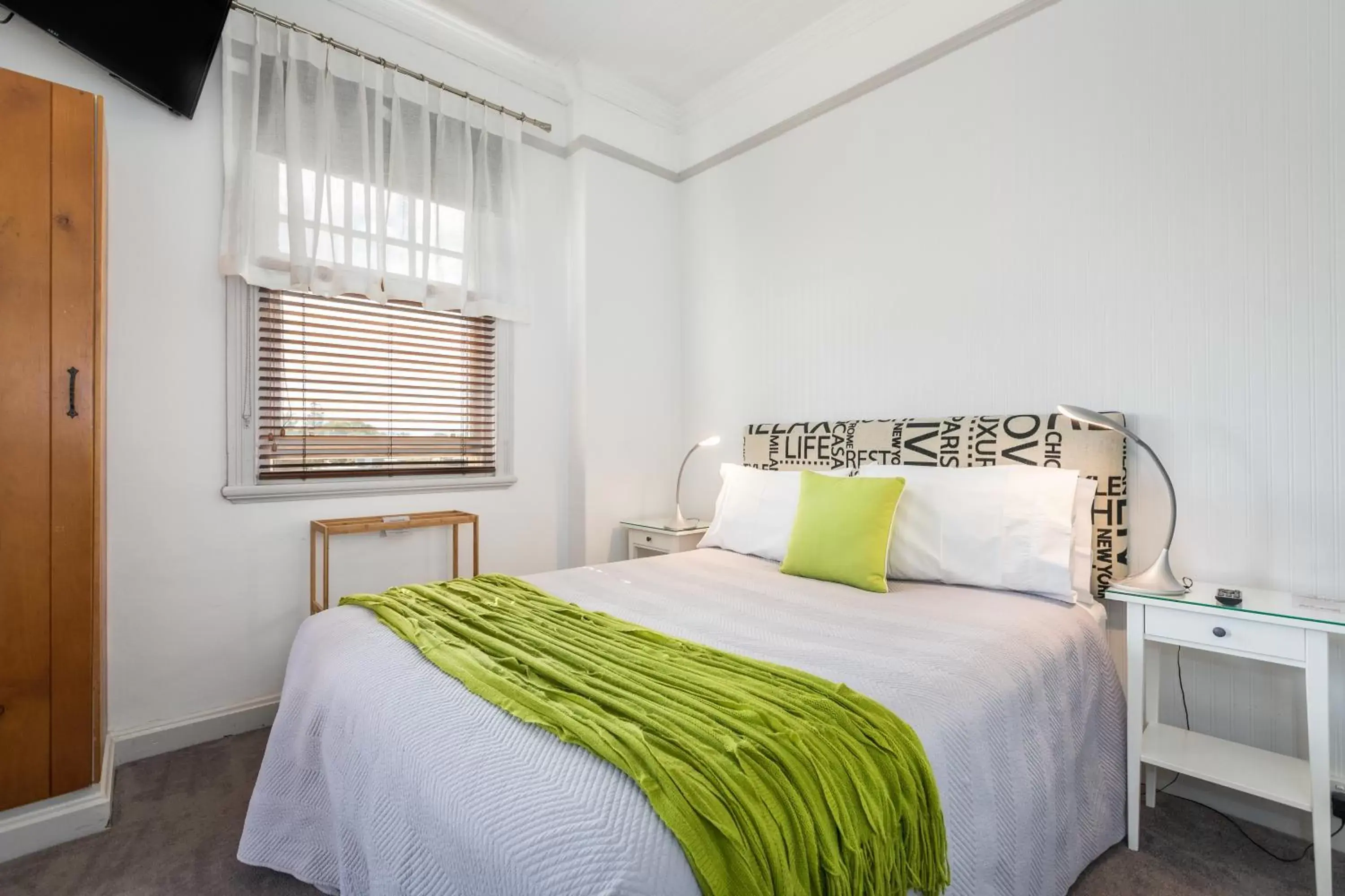 Deluxe Queen Room in Cumquat House Deluxe Queen Room in Cumquat House