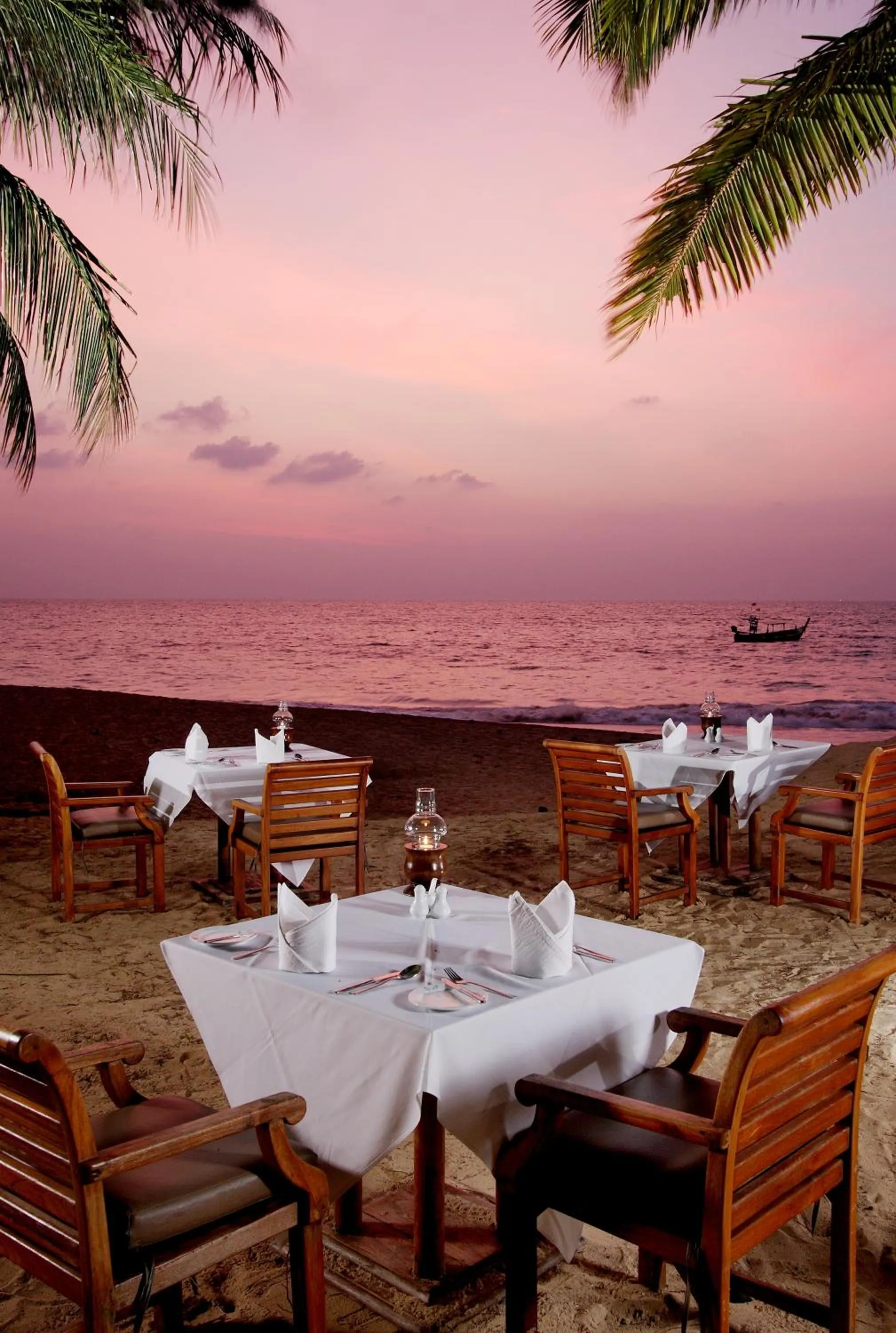 Restaurant/places to eat in Khaolak Paradise Resort