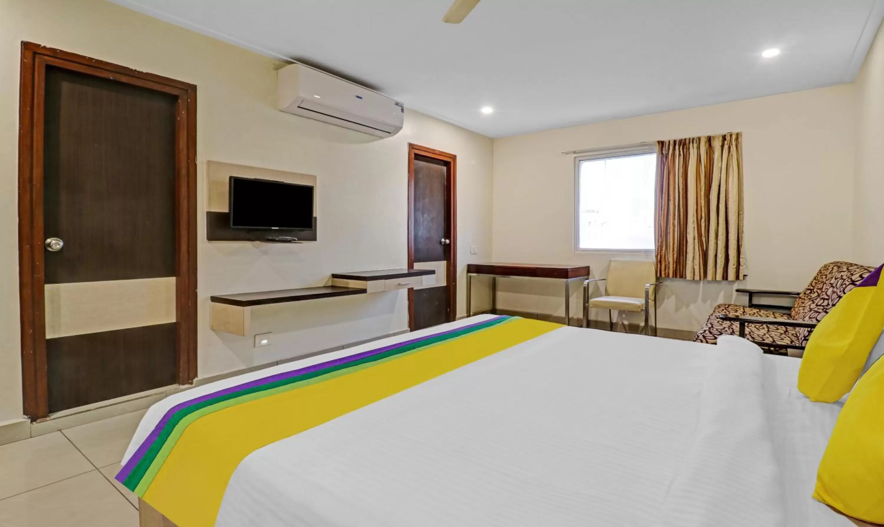 TV and multimedia, Bed in Itsy By Treebo - G Square