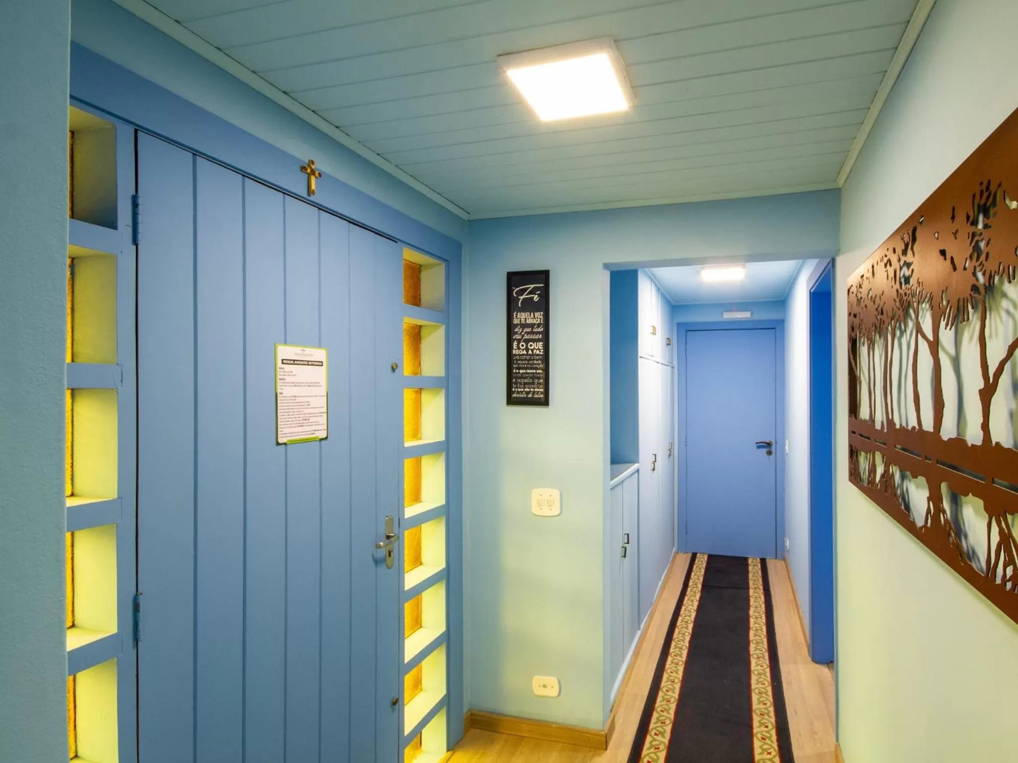 microwave in Pousada Alto Da Boa Vista