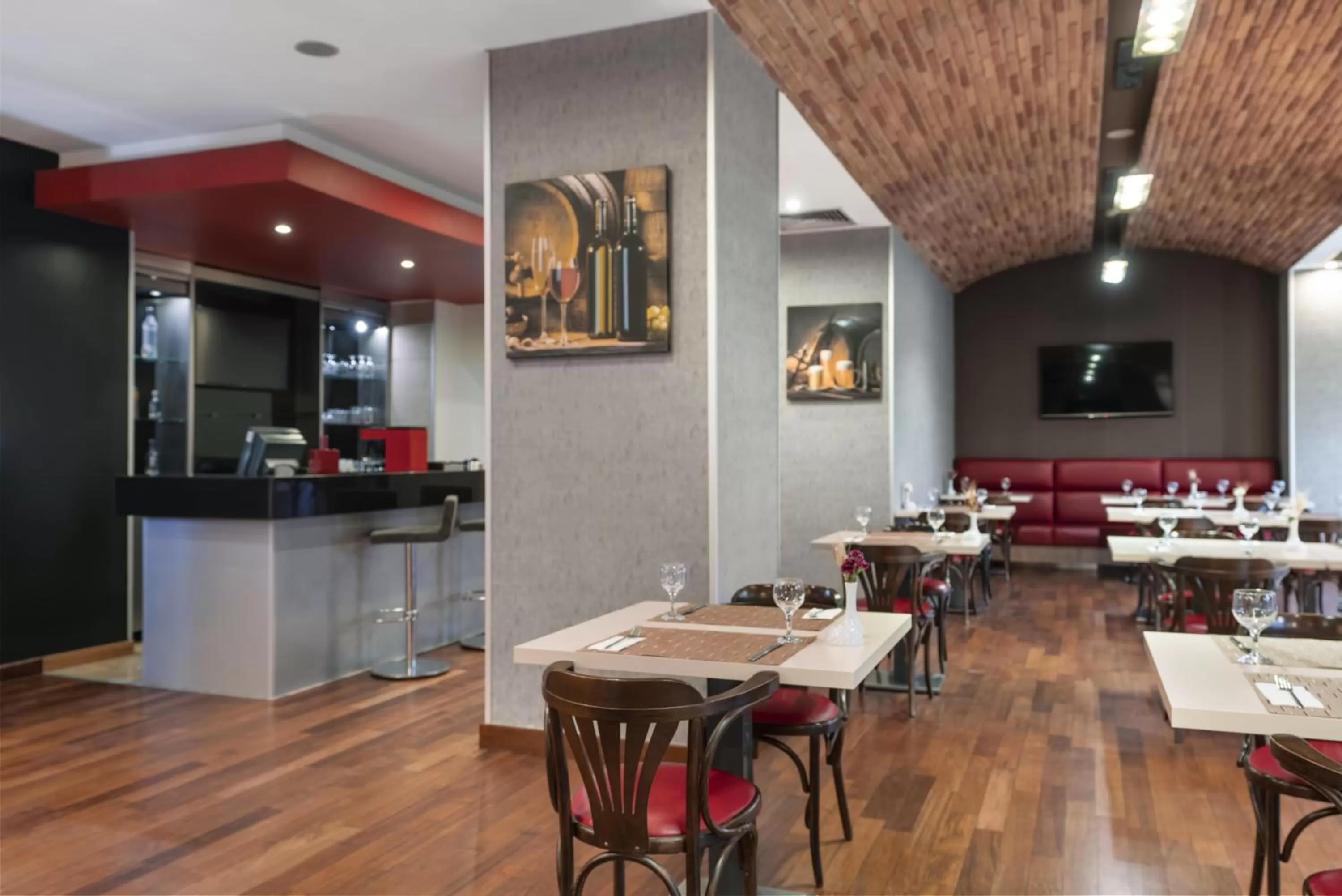 Restaurant/places to eat in Ibis Eskisehir
