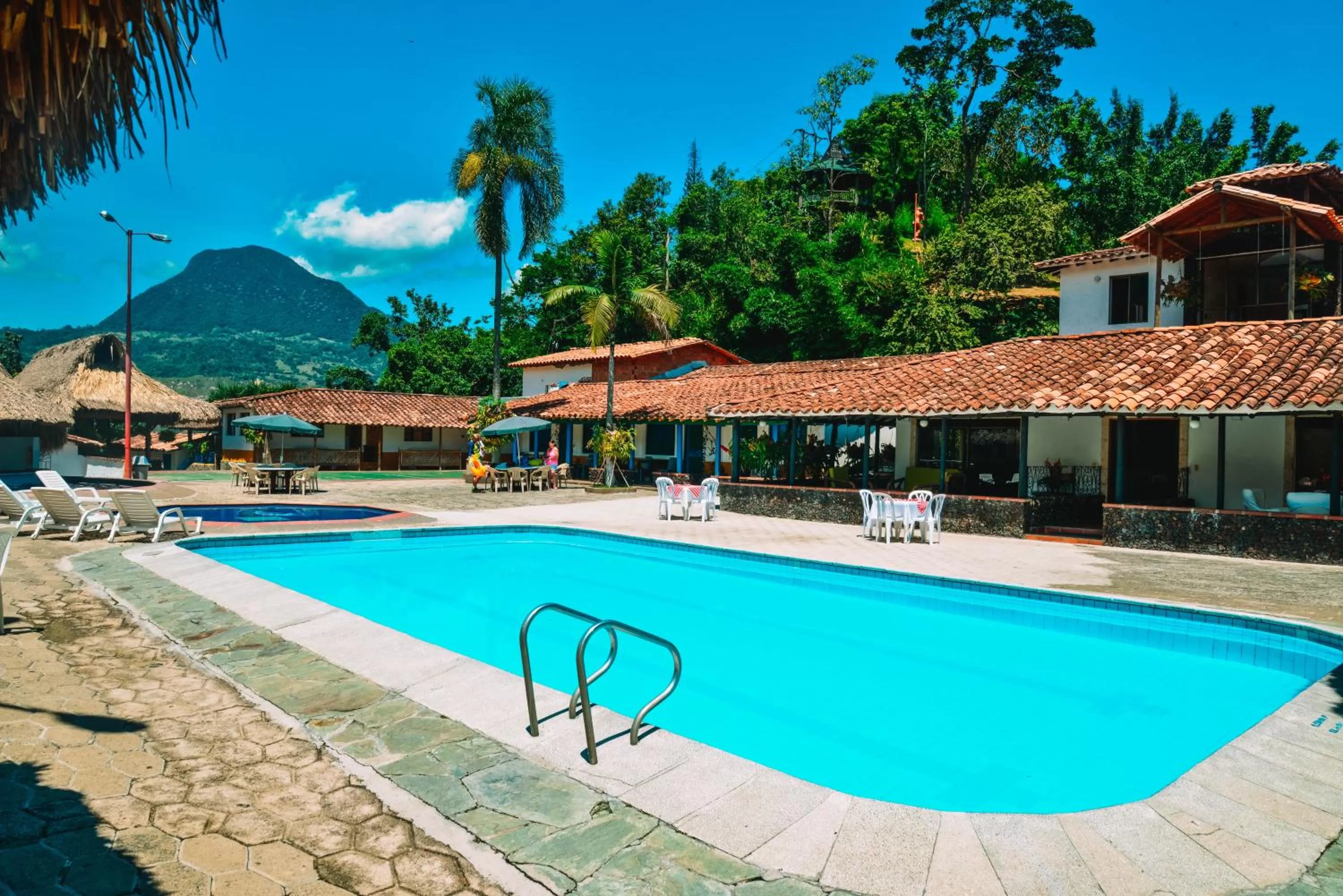 Swimming Pool in Hotel Hacienda la Bonita