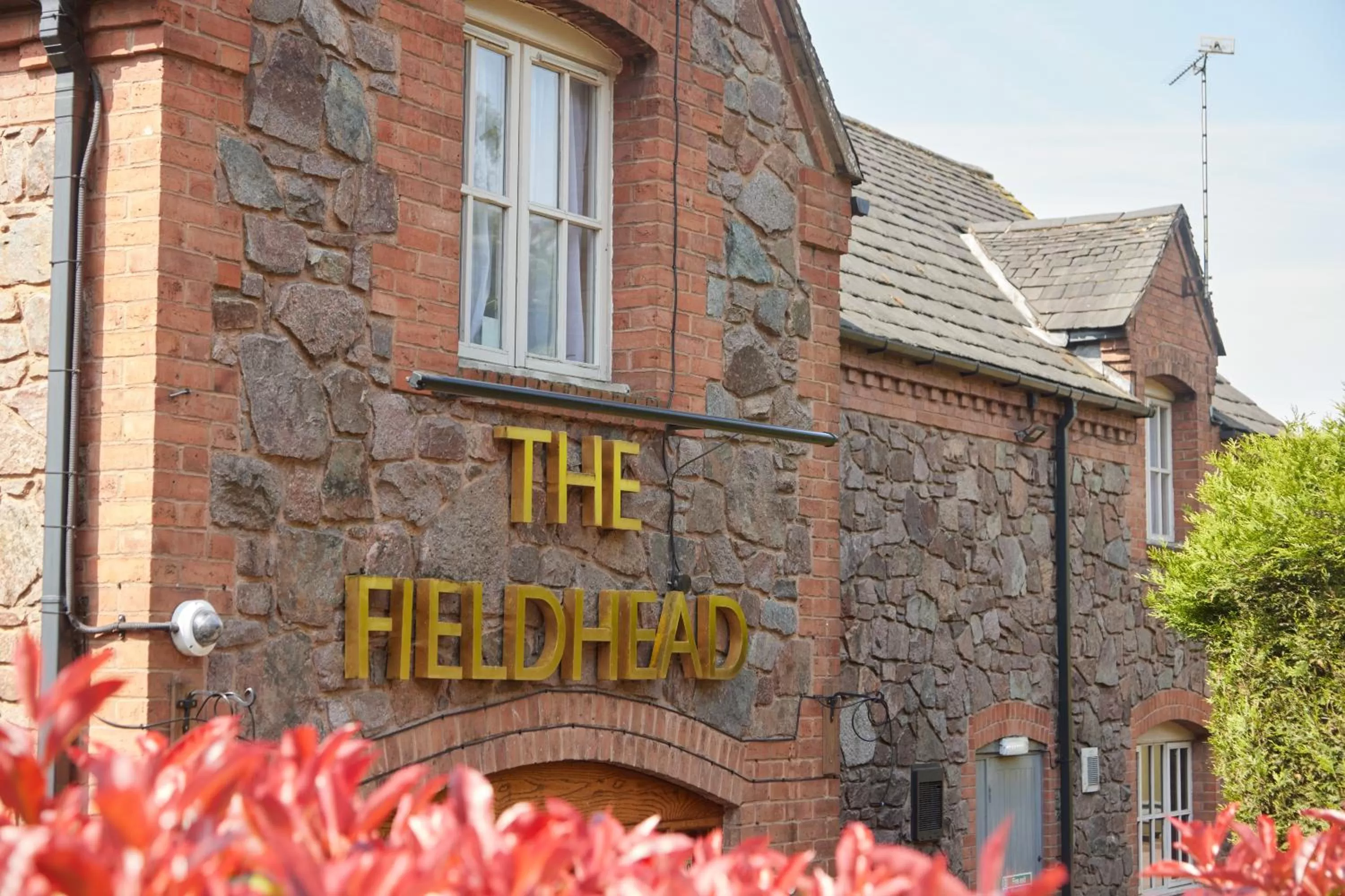 Logo/Certificate/Sign in Fieldhead Hotel by Greene King Inns
