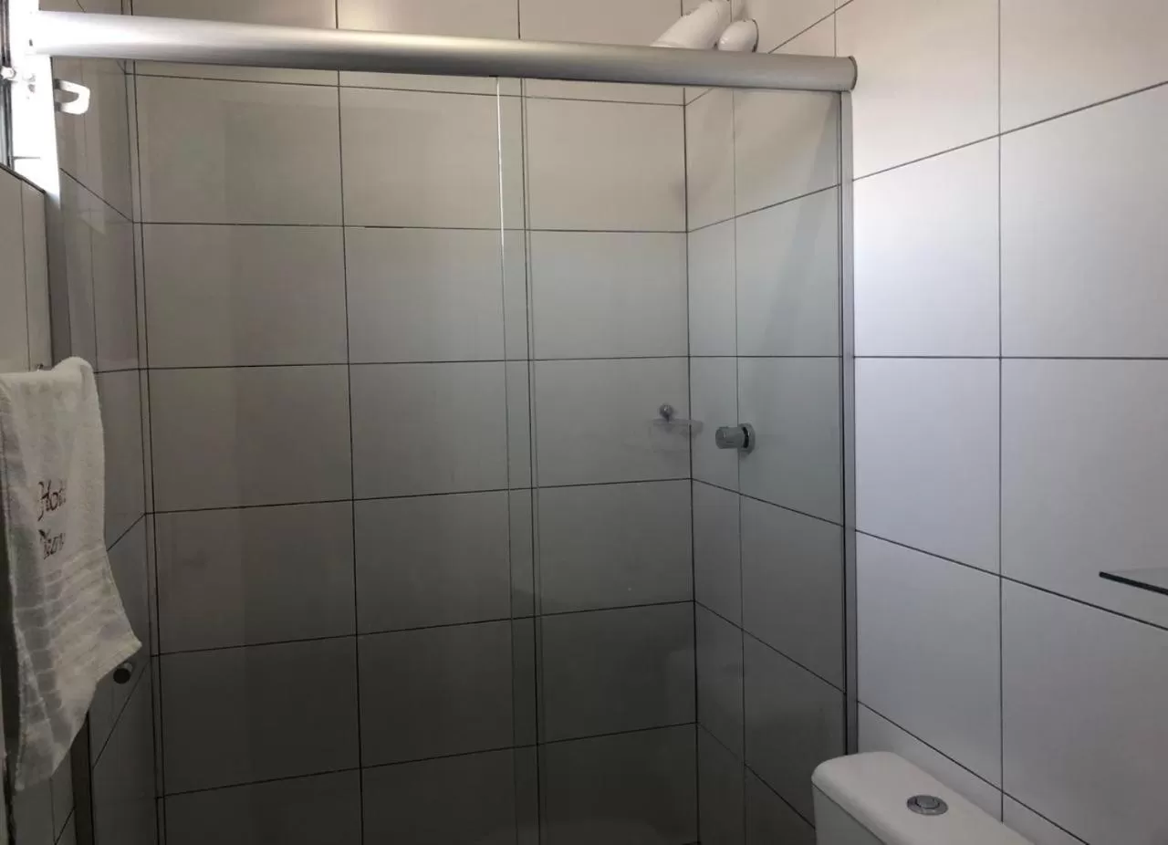 Bathroom in Hotel Nunes