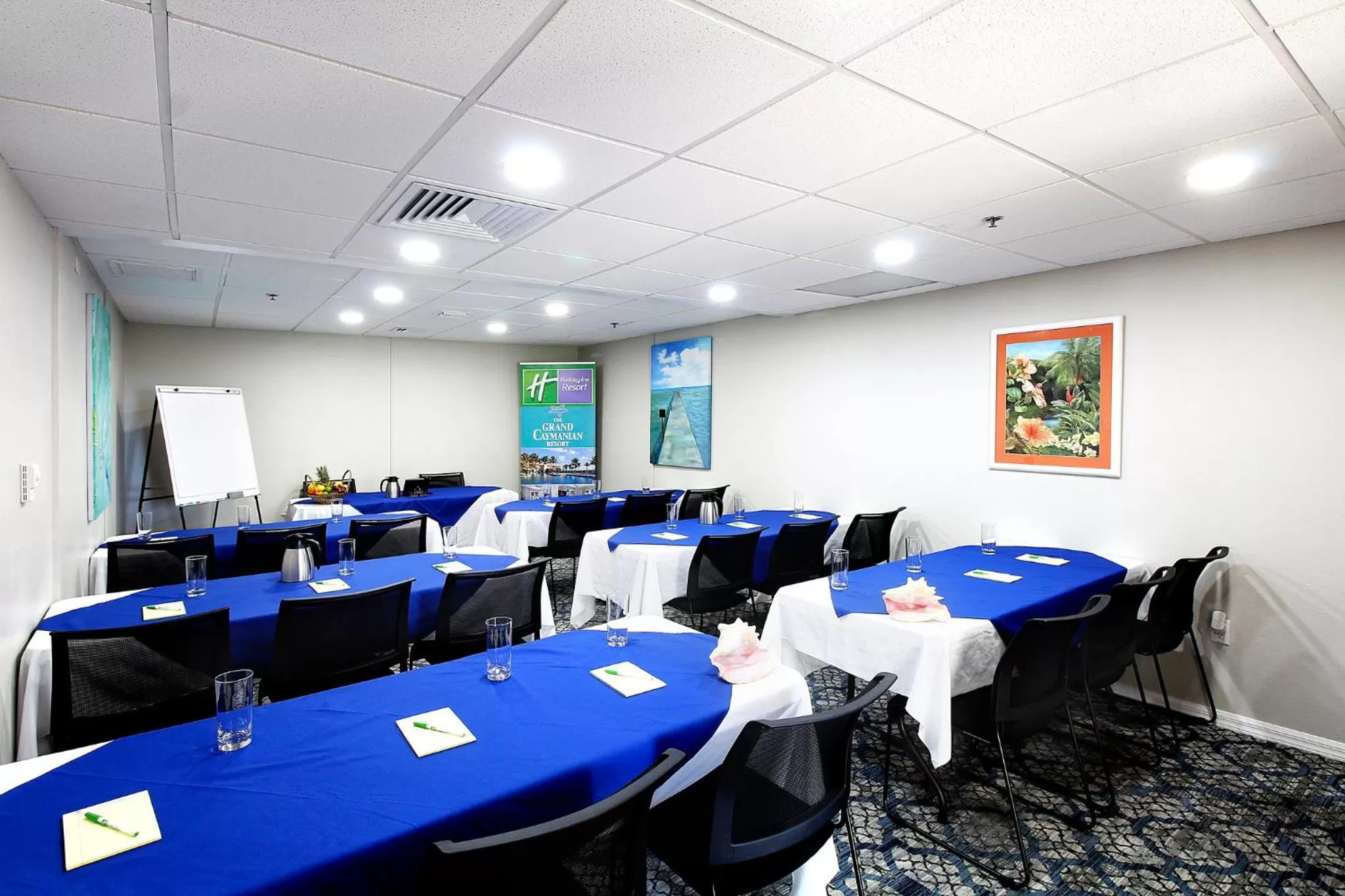 Meeting/conference room in Holiday Inn Resort Grand Cayman by IHG