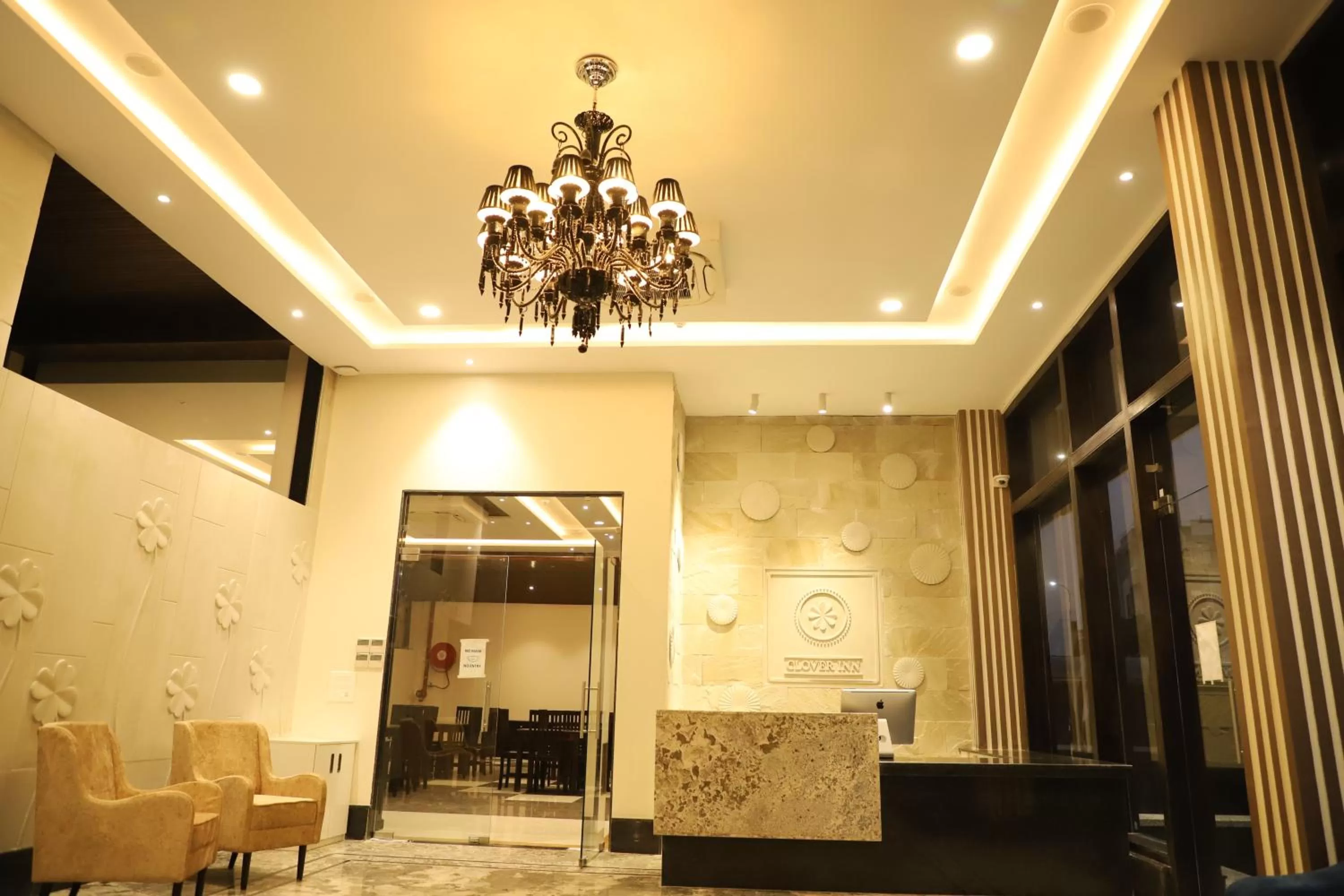 Lobby or reception in Clover Inn