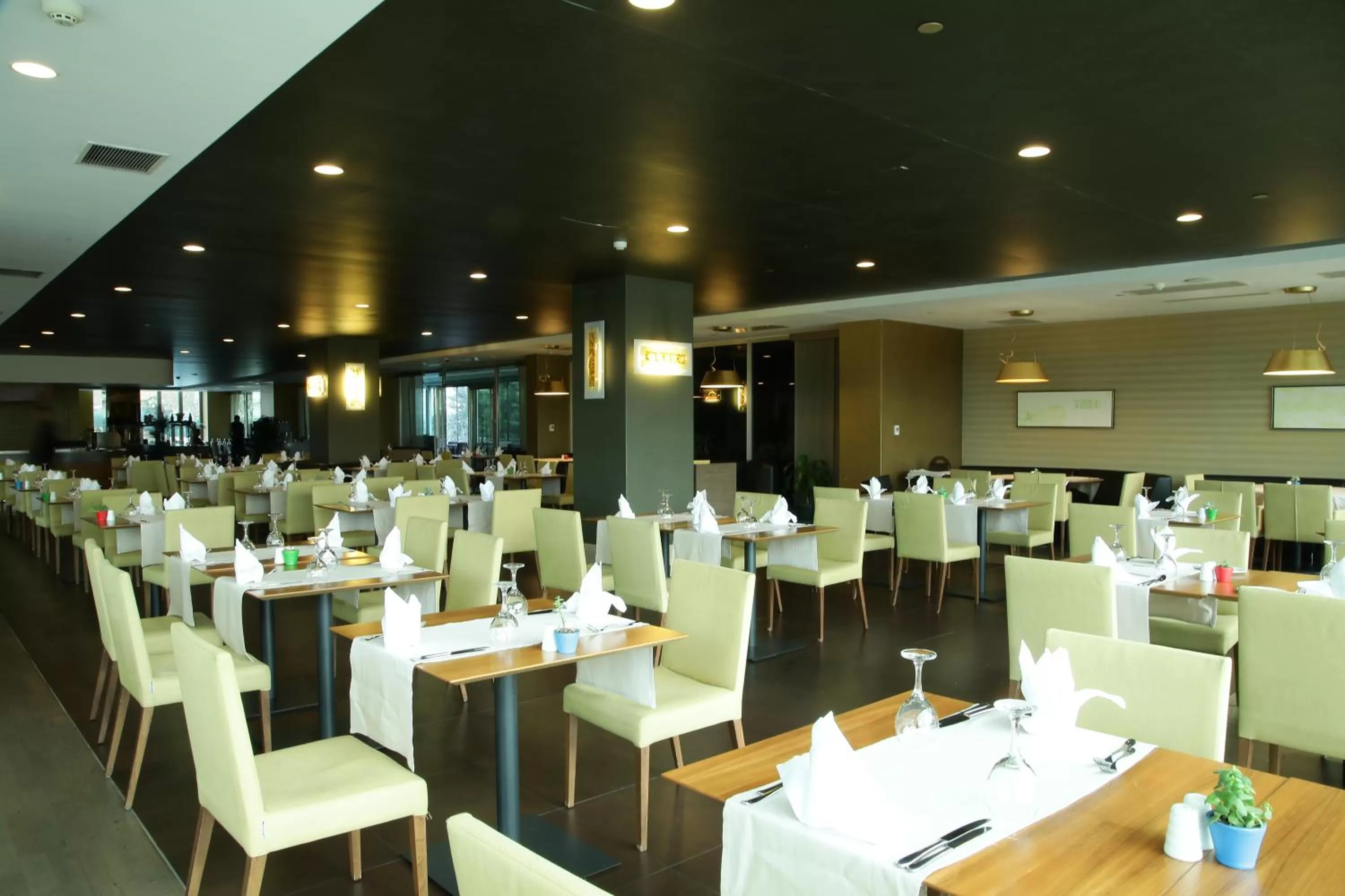 Restaurant/places to eat in Cevahir Hotel Istanbul Asia