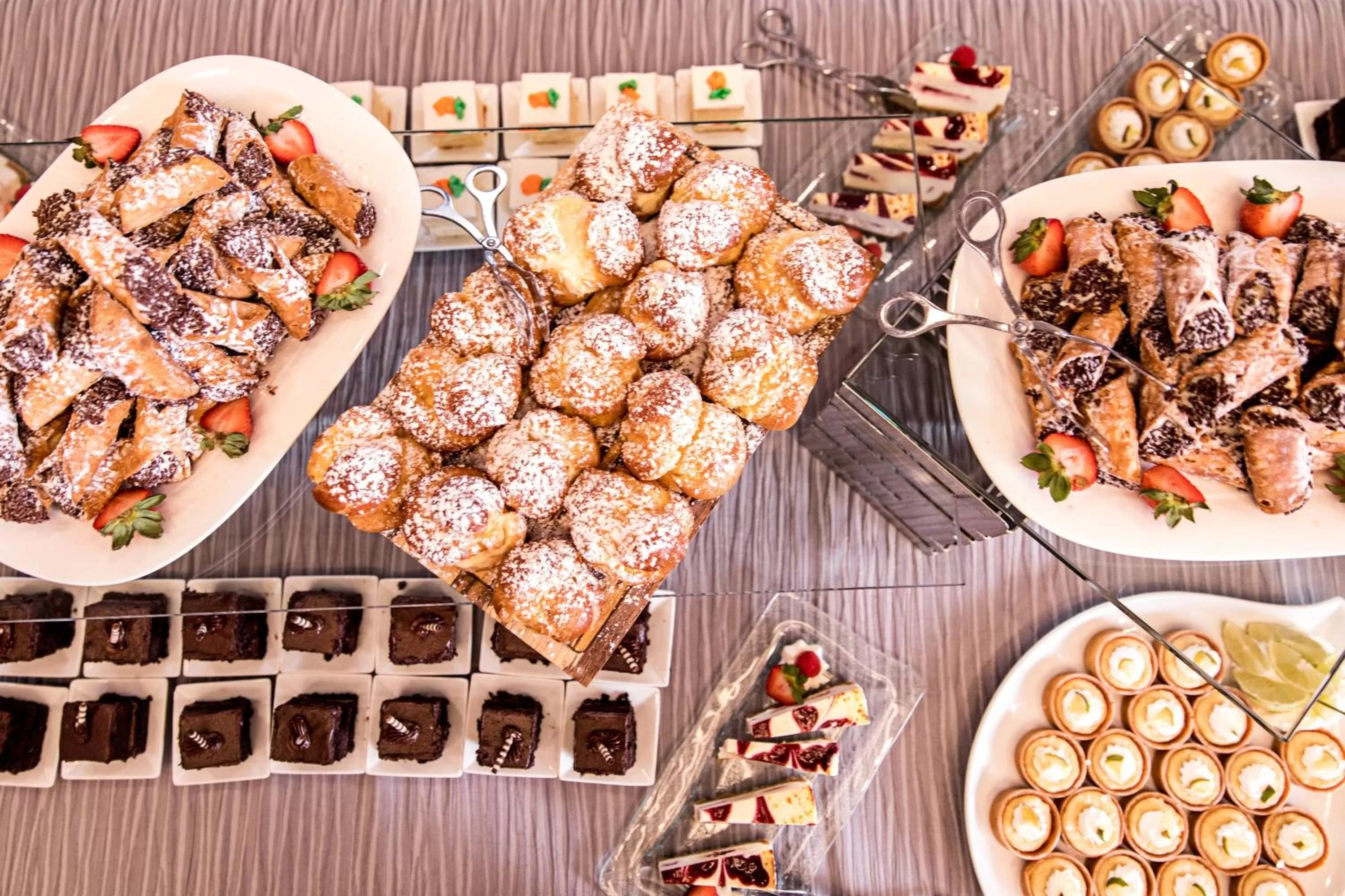 Meeting/conference room in Kimpton Overland Hotel - Atlanta Airport by IHG