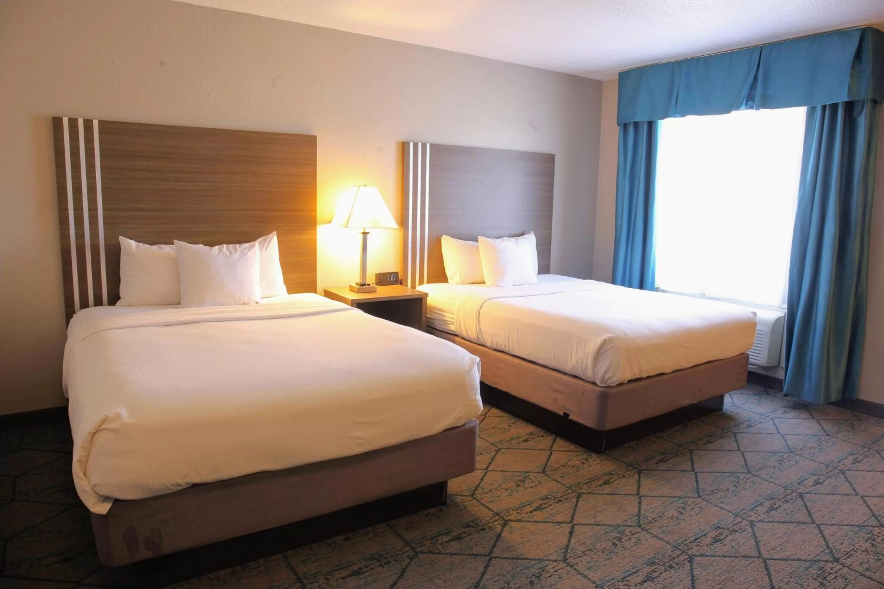 Bed in Baymont by Wyndham Effingham