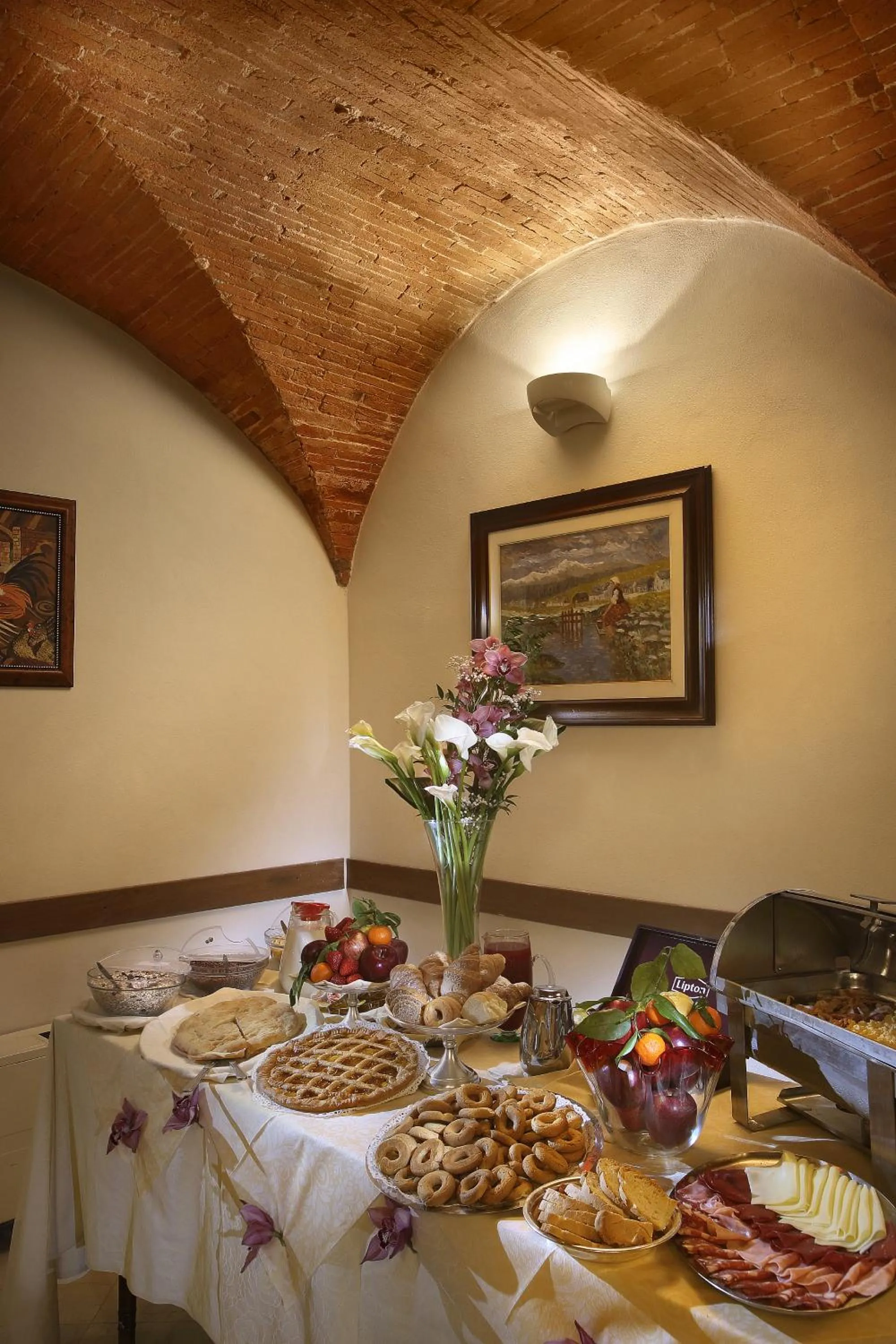 Restaurant/places to eat in Grand Hotel Plaza & Locanda Maggiore