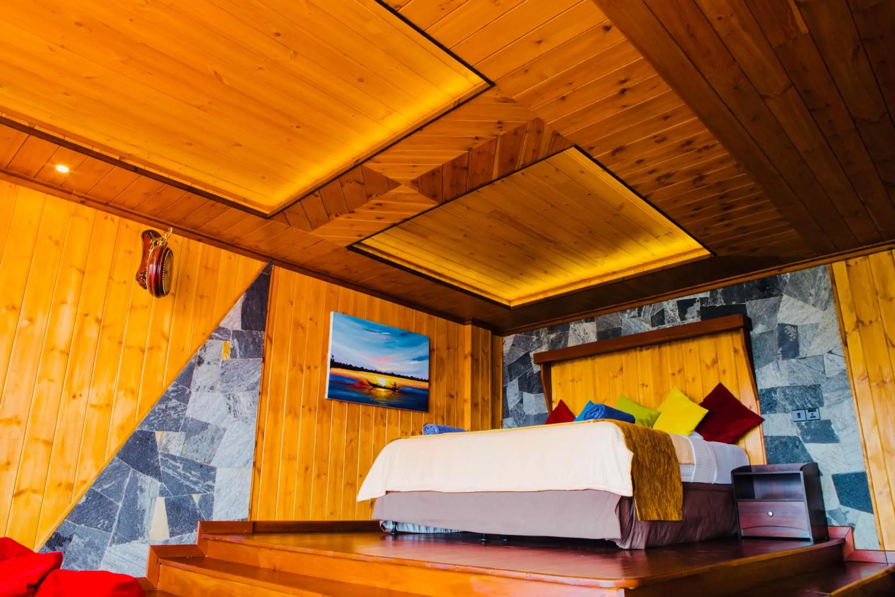 King Room with Mountain View - single occupancy in Pigeons Nest King Room with Mountain View - single occupancy in Pigeons Nest