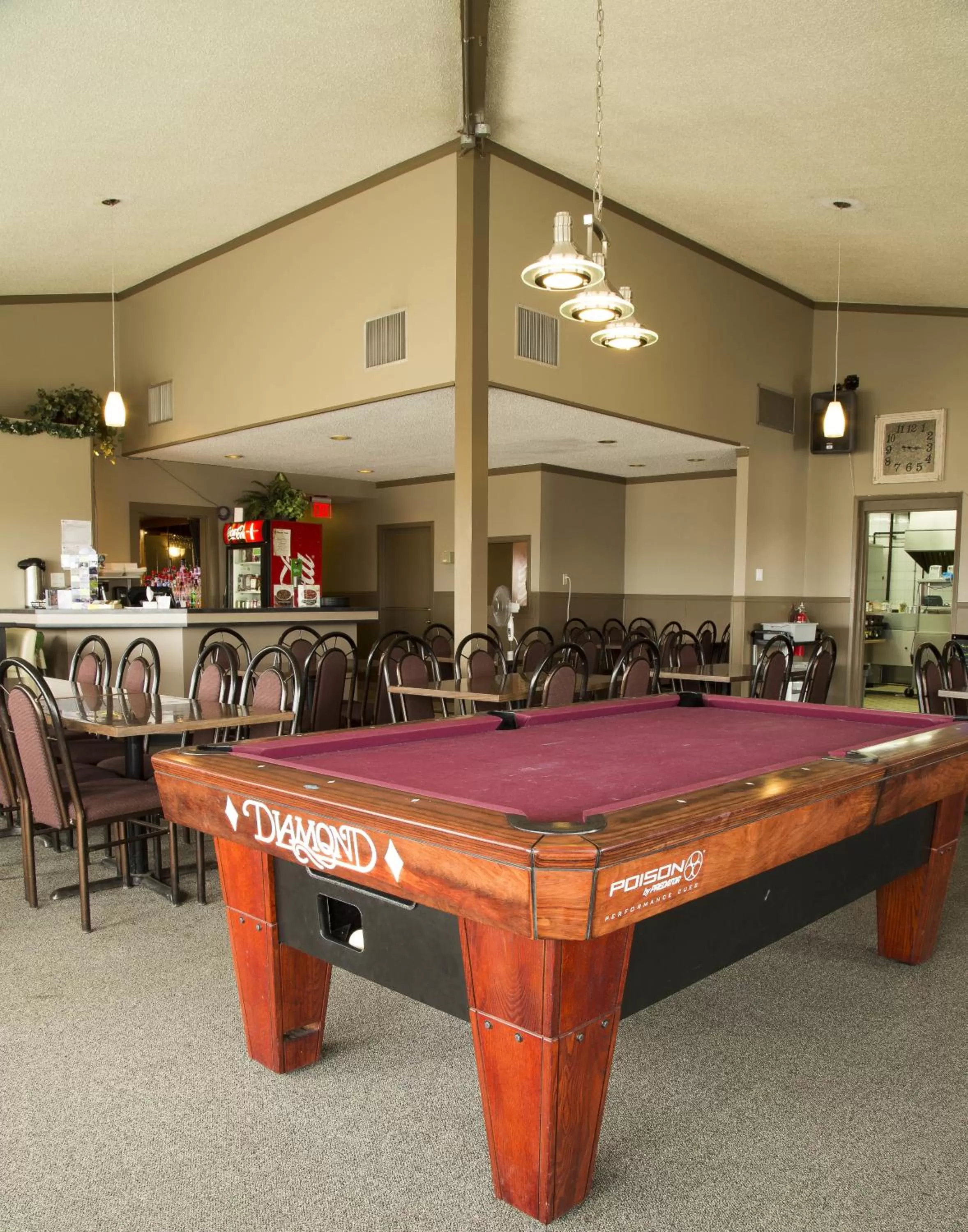 Restaurant/places to eat, Billiards in Sandstone Motel