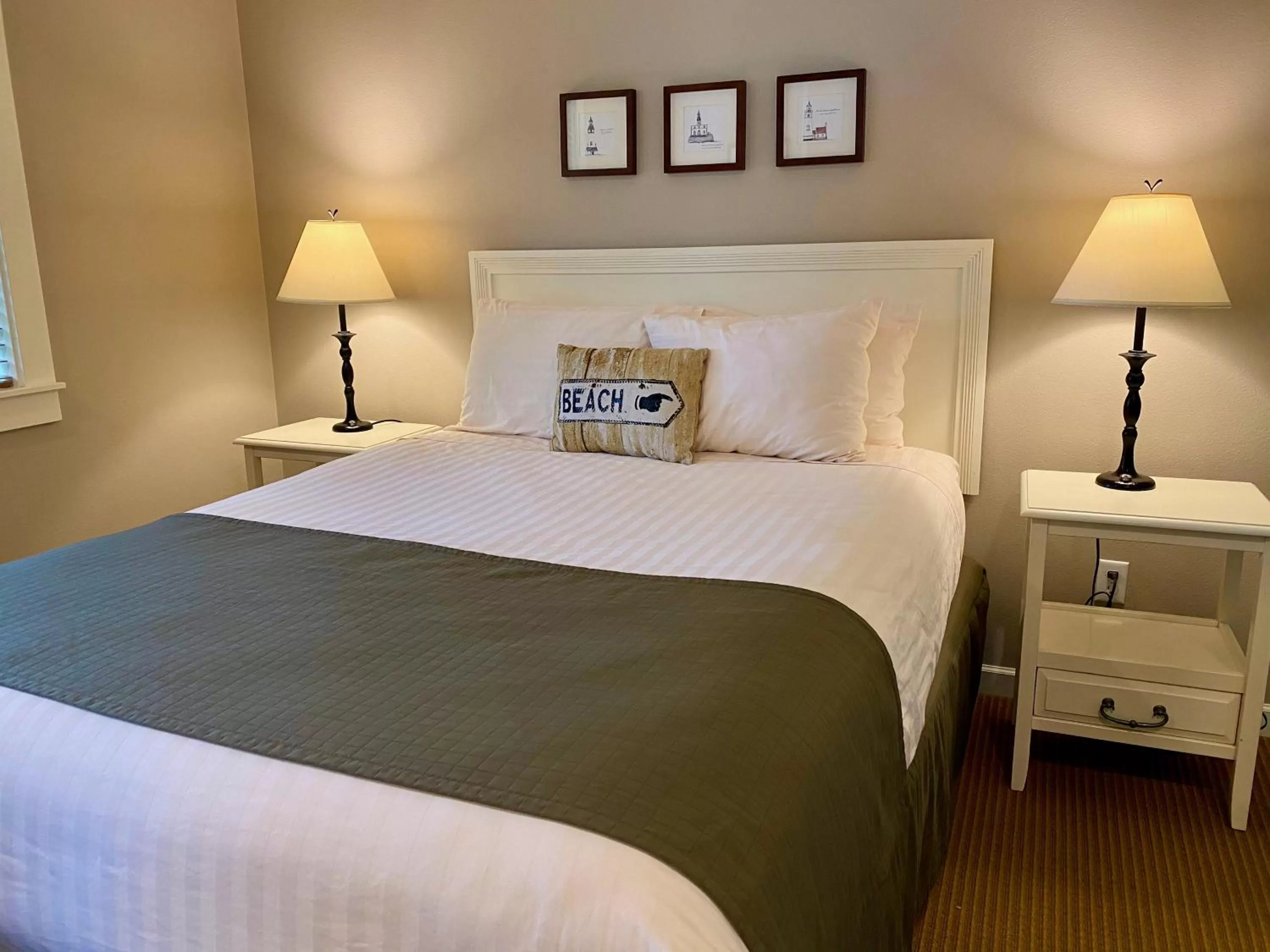 Bedroom, Bed in Lighthouse Inn