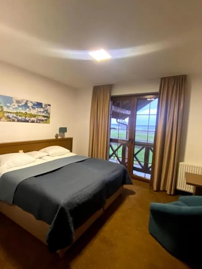 Bed in HOTEL CICHA WODA NIEPORĘT