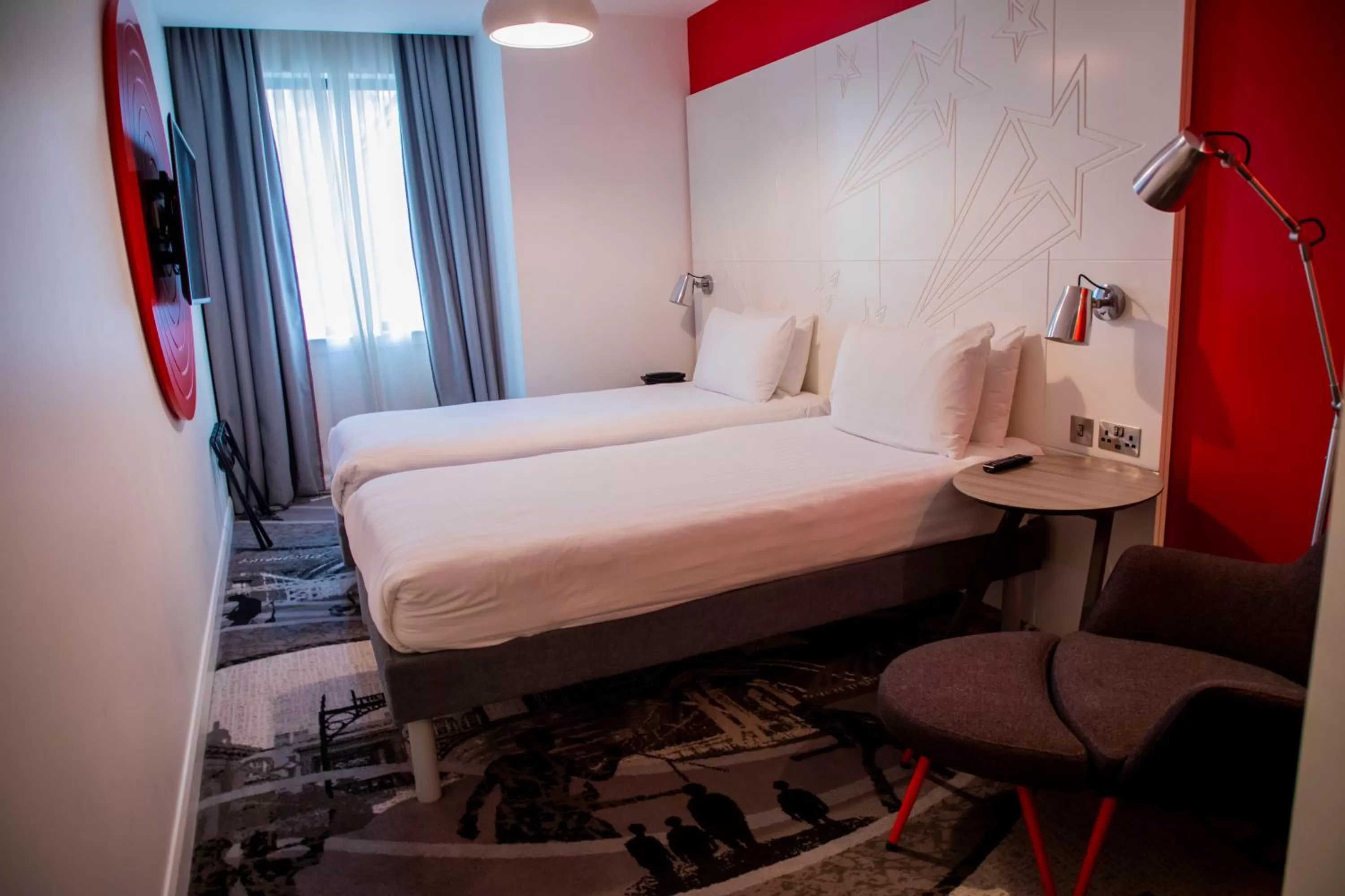 Bedroom, Bed in ibis Styles Glasgow Central