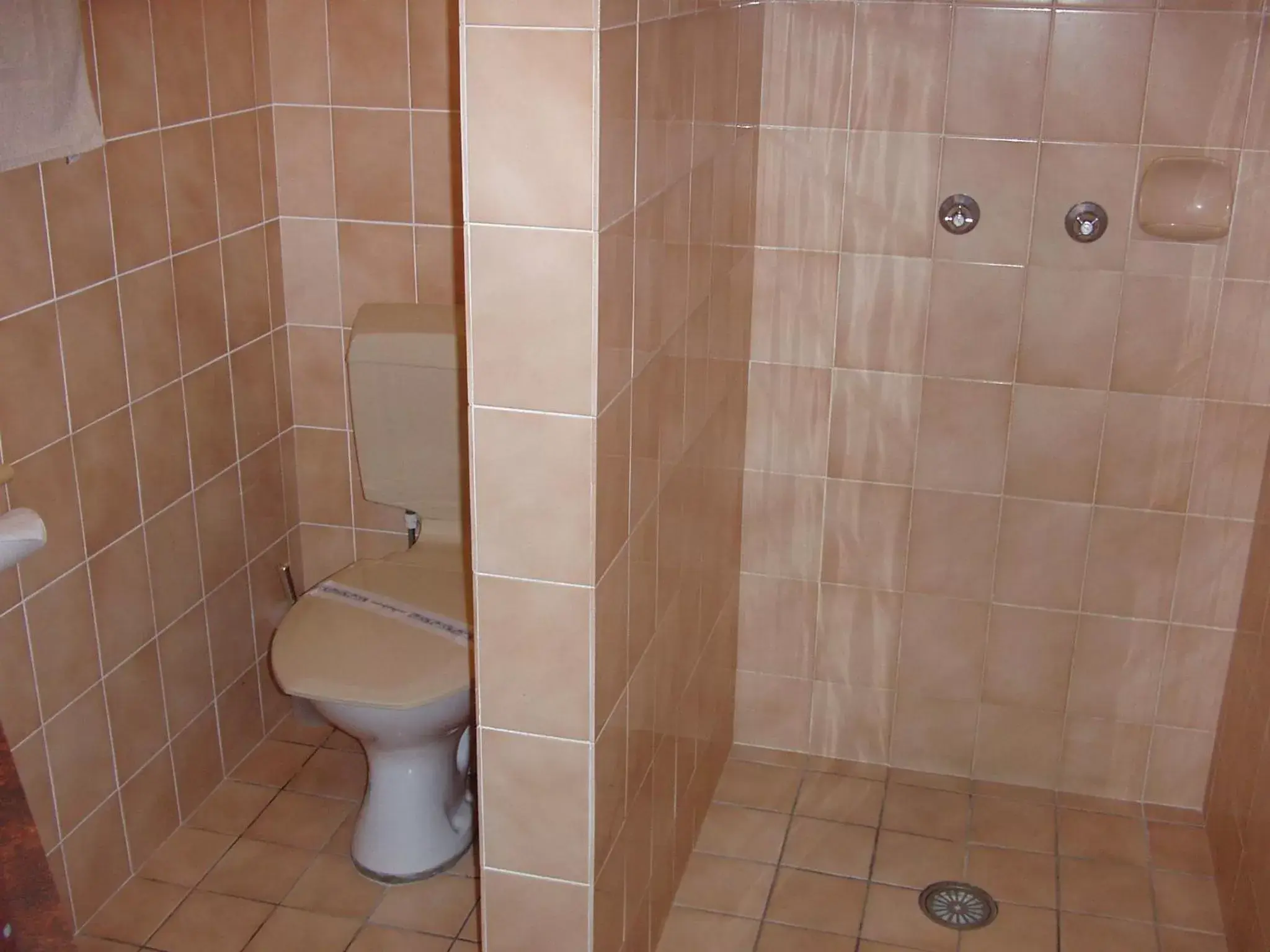 Budget Twin Room in Merimbula Gardens Motel Budget Twin Room in Merimbula Gardens Motel