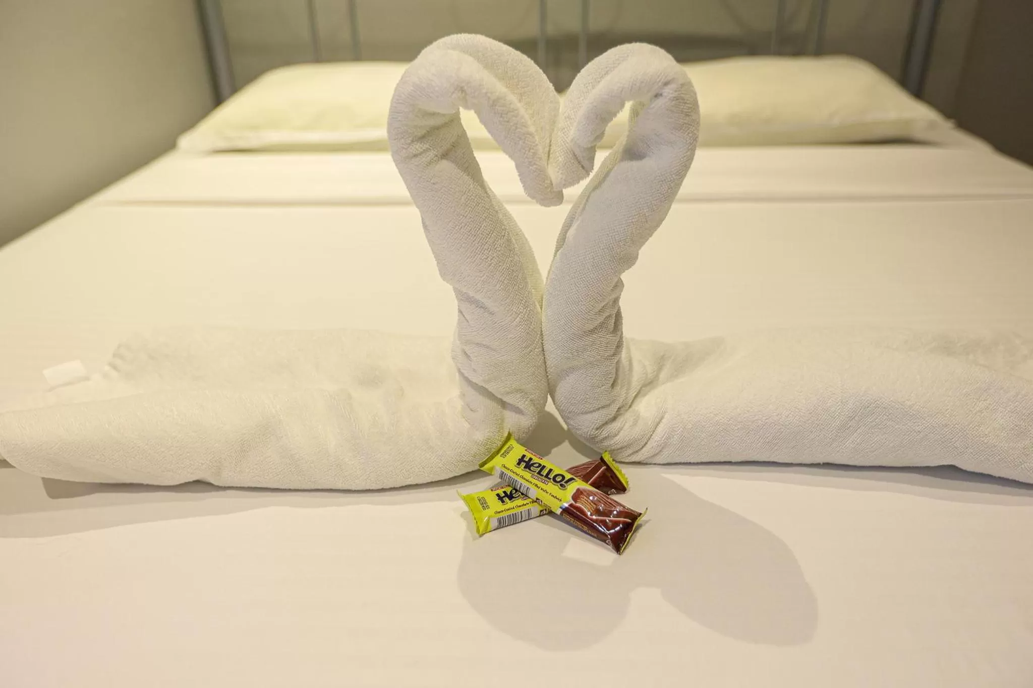 Bed in Kingswick Residences & Lodge