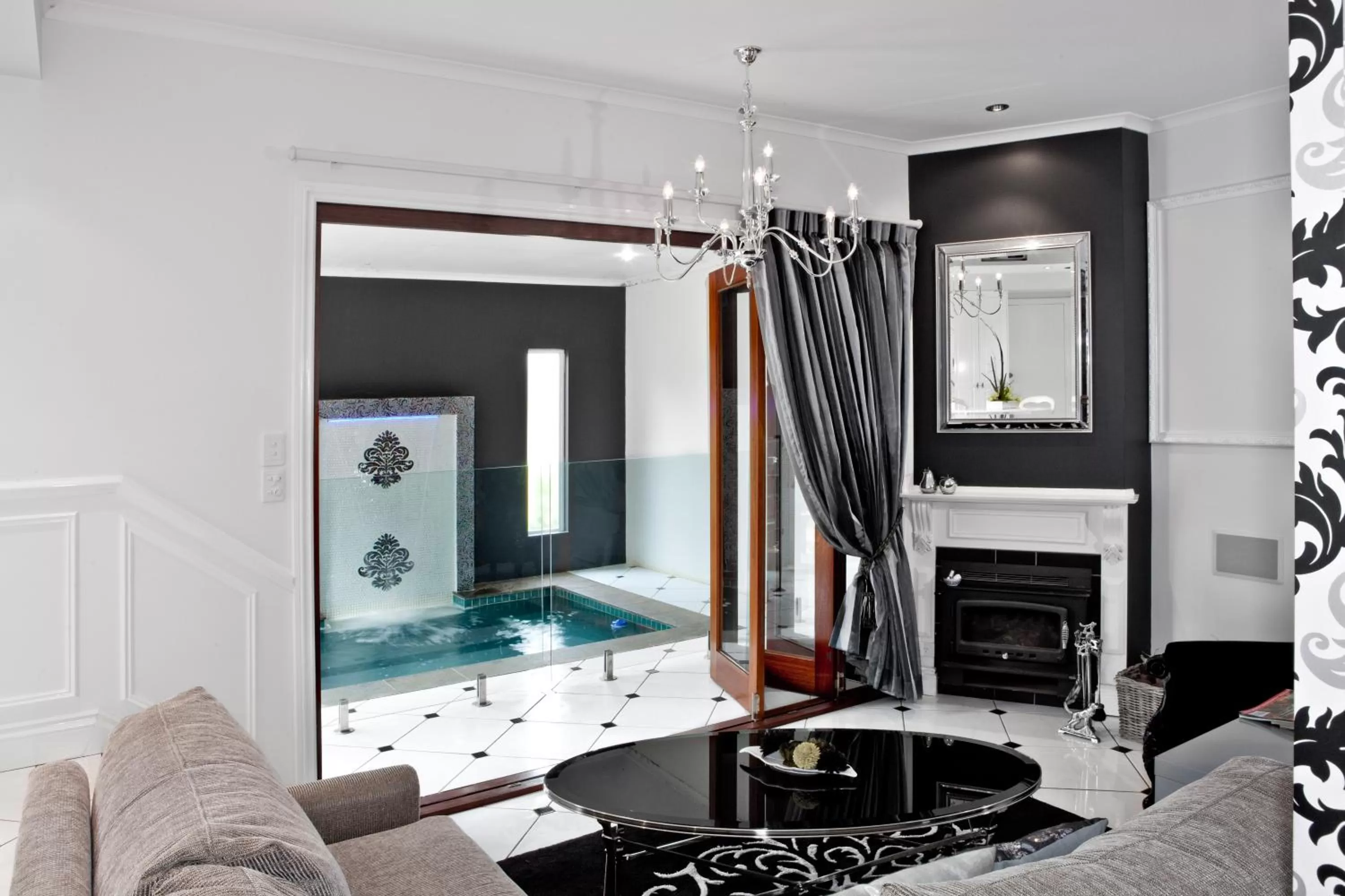 Restaurant/places to eat in The Castle on Tamborine