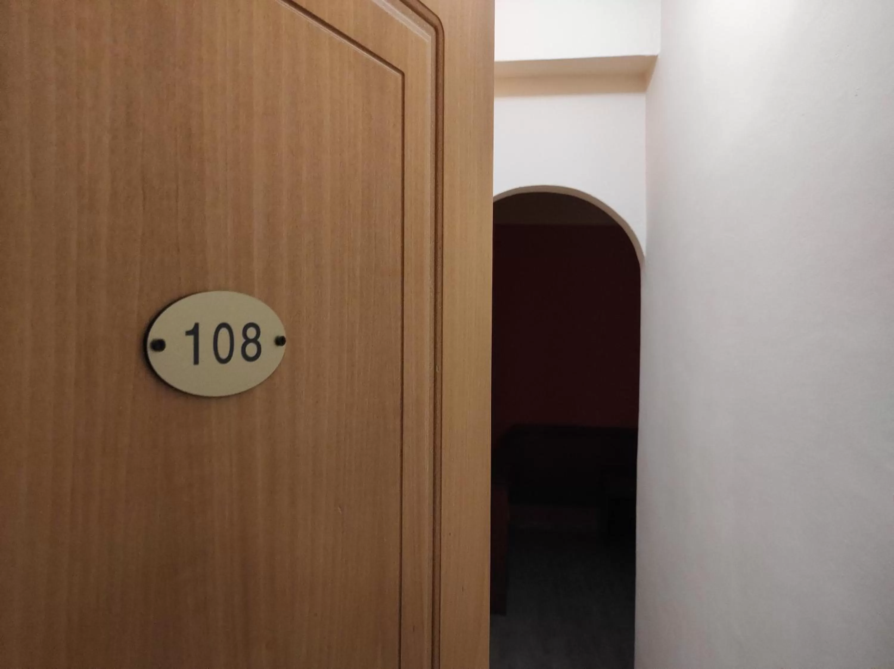 Logo/Certificate/Sign in Hotel Lido