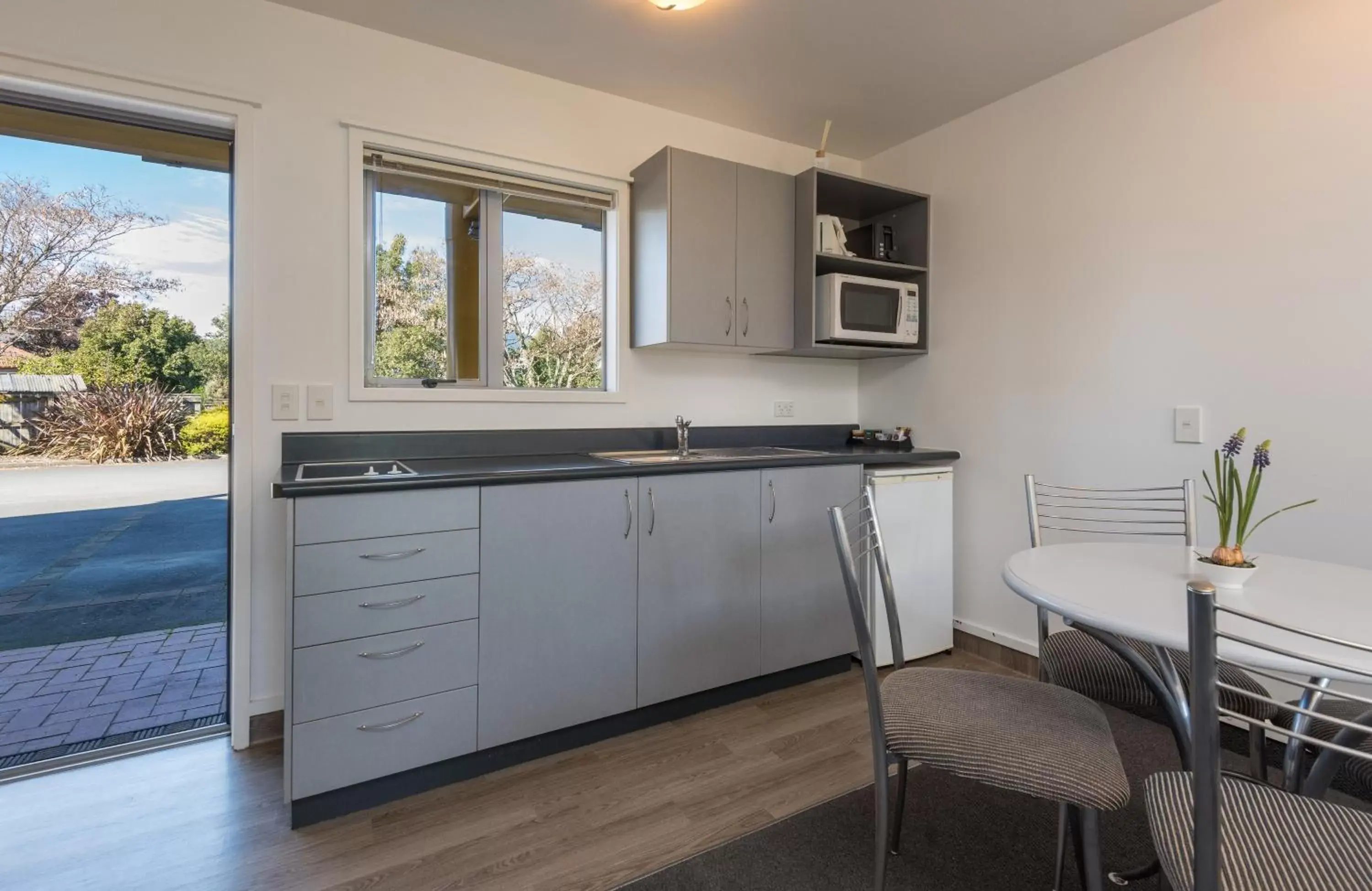 One-Bedroom Apartment in Greens Motel One-Bedroom Apartment in Greens Motel