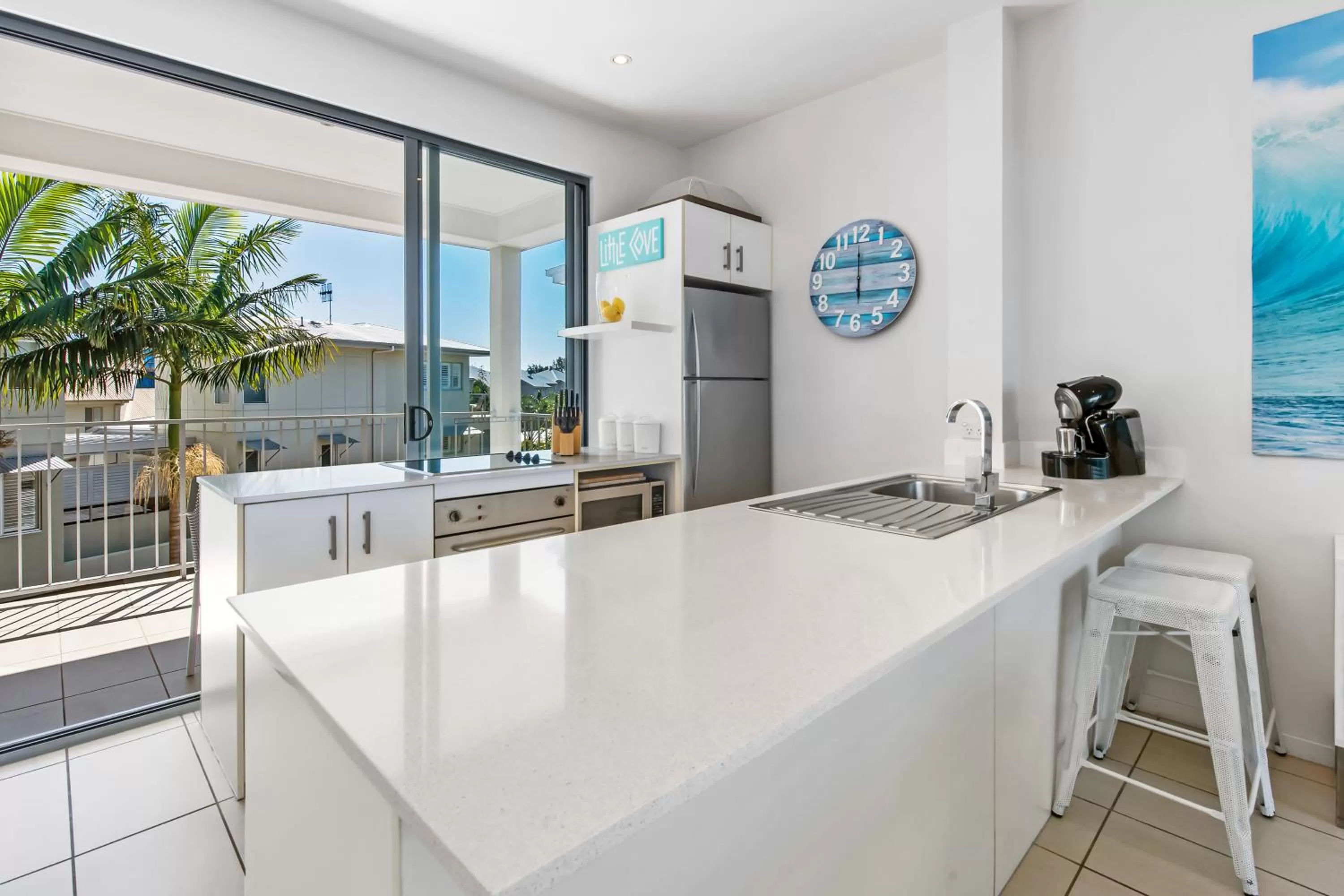 Kitchen or kitchenette in Metzo Noosa Resort