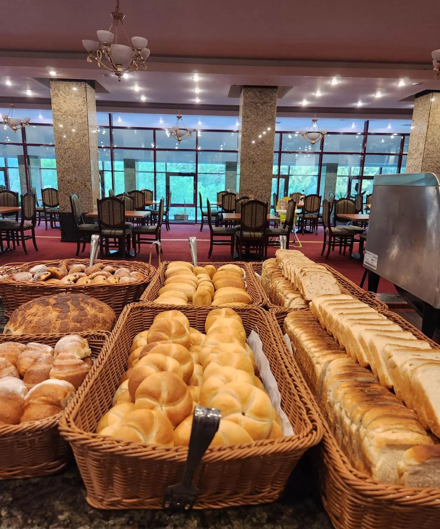 Breakfast in Hotel Piatra Mare