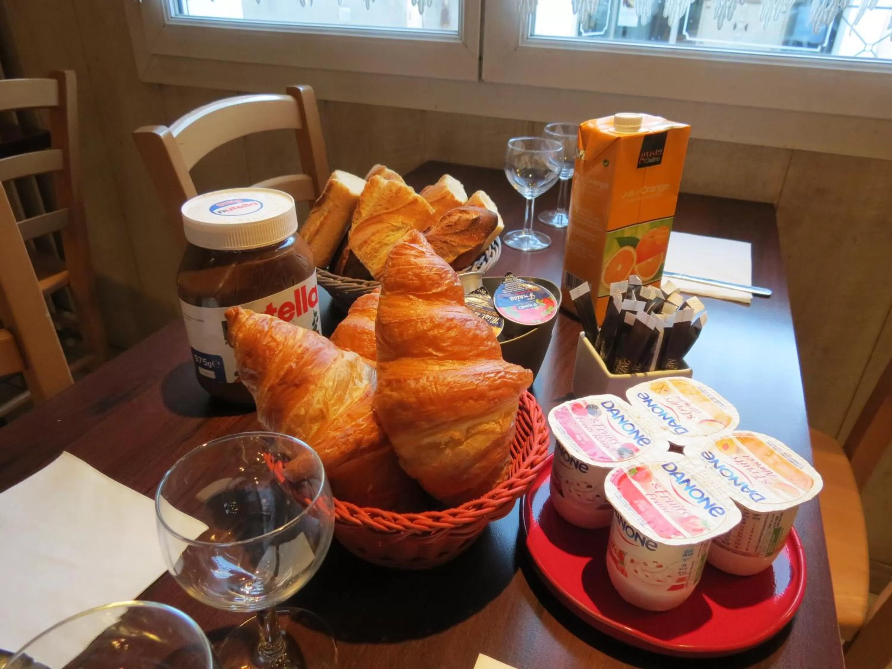 Continental breakfast in Hotel le Faisan
