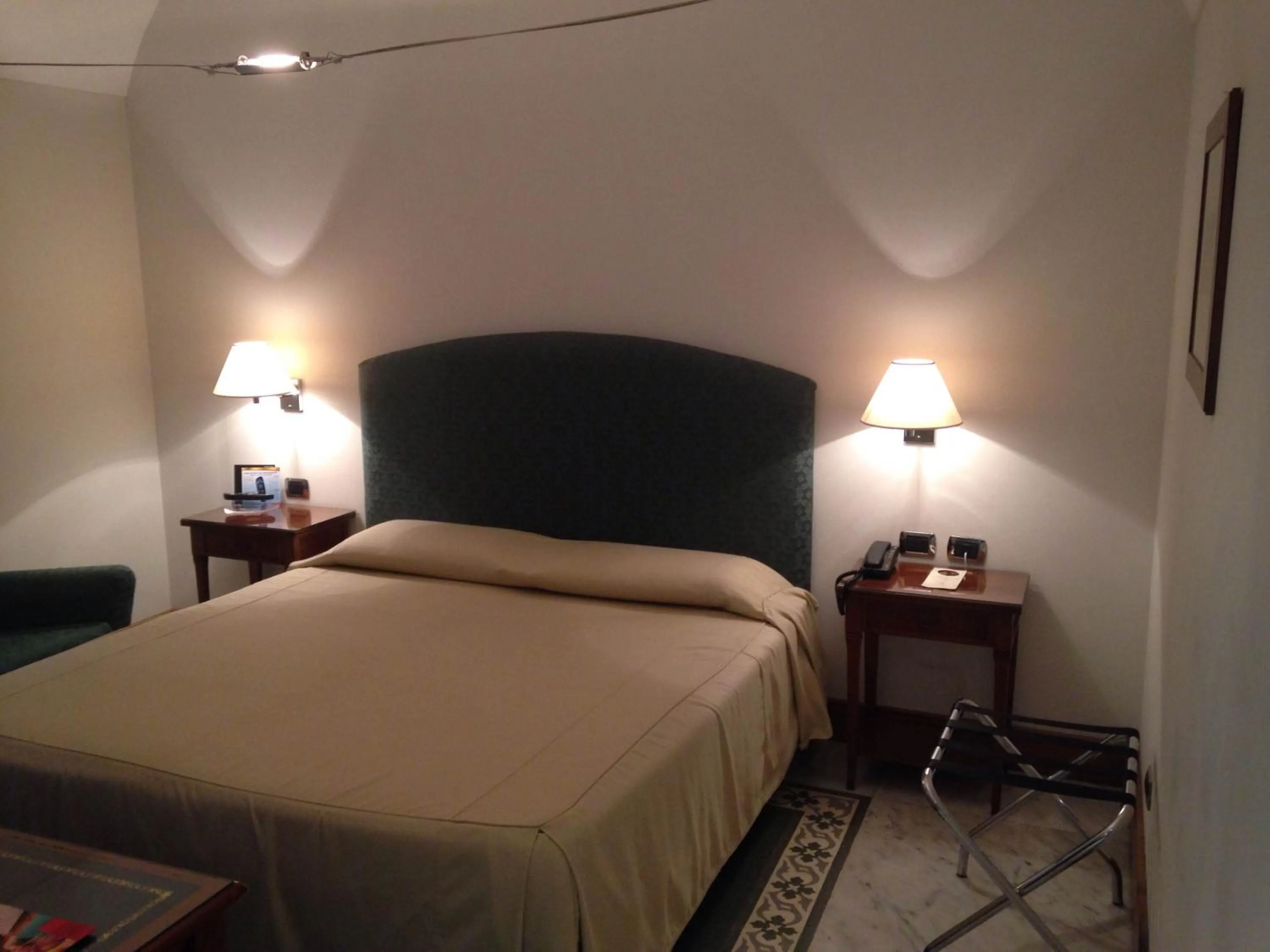Photo of the whole room, Bed in Hotel Flora