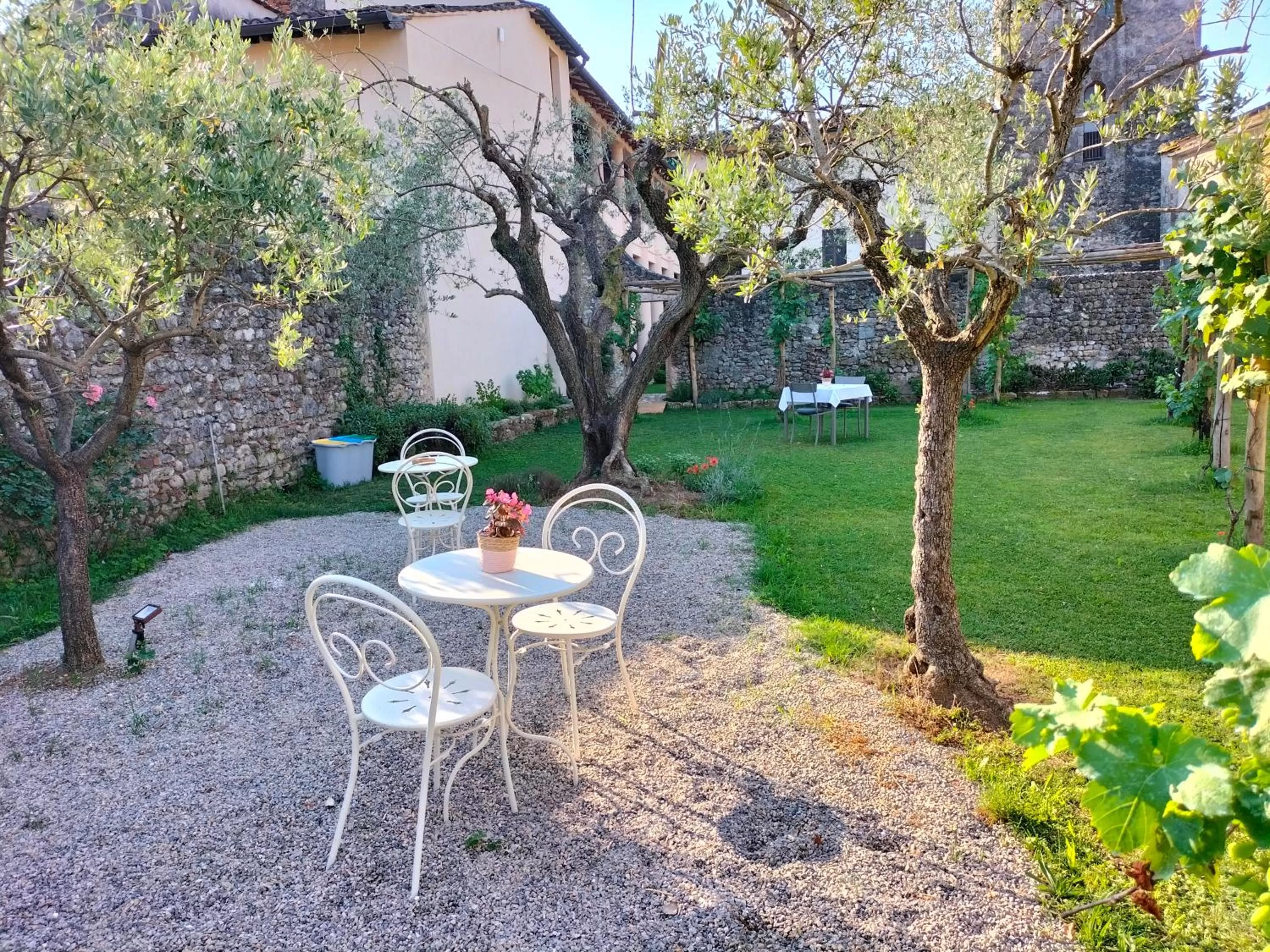 Garden in Badia Giulia Prestigious Historical B&B, Camaiore - Adults Only - No Pets