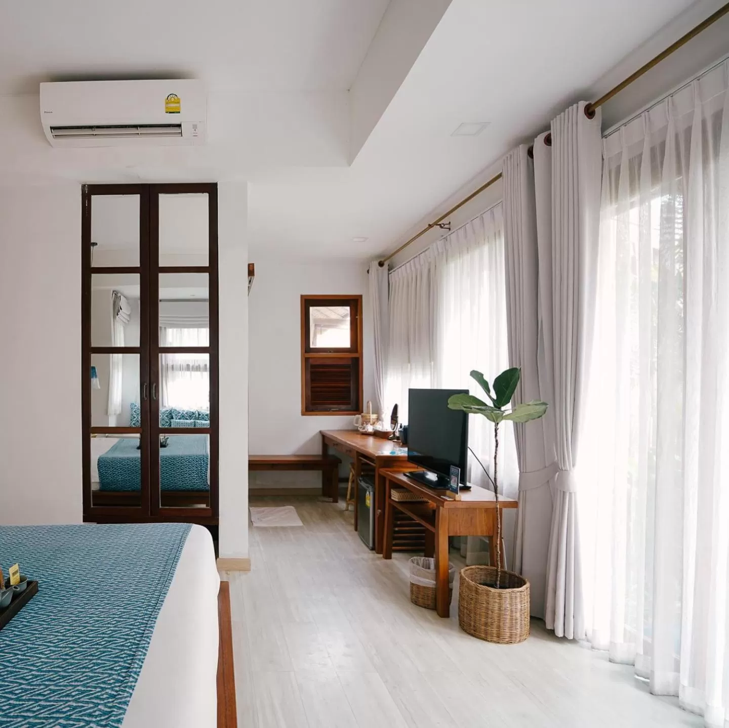 Bed in Rest Sea Resort Koh Kood