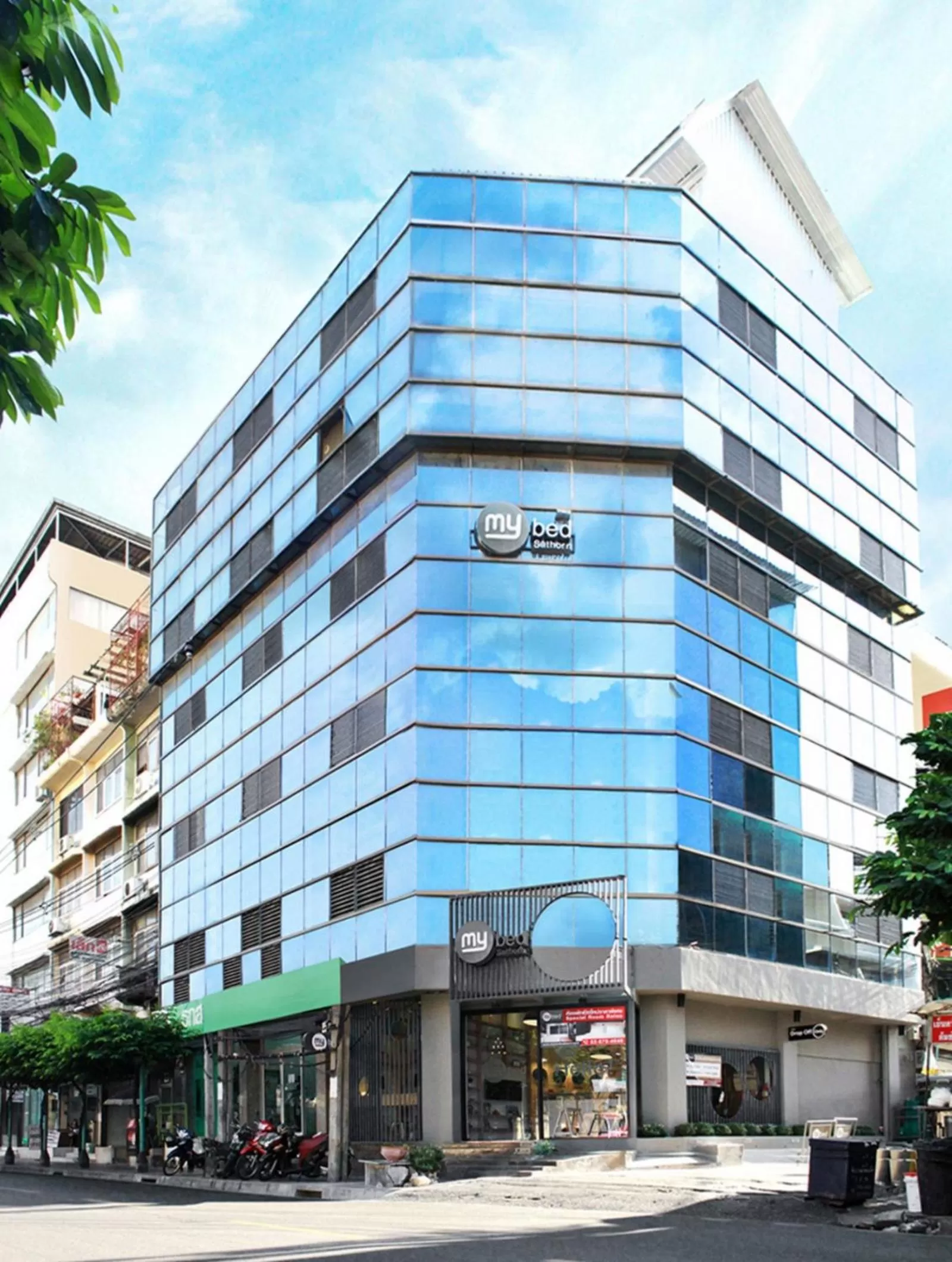 Facade/entrance in Mybed Sathorn Hotel