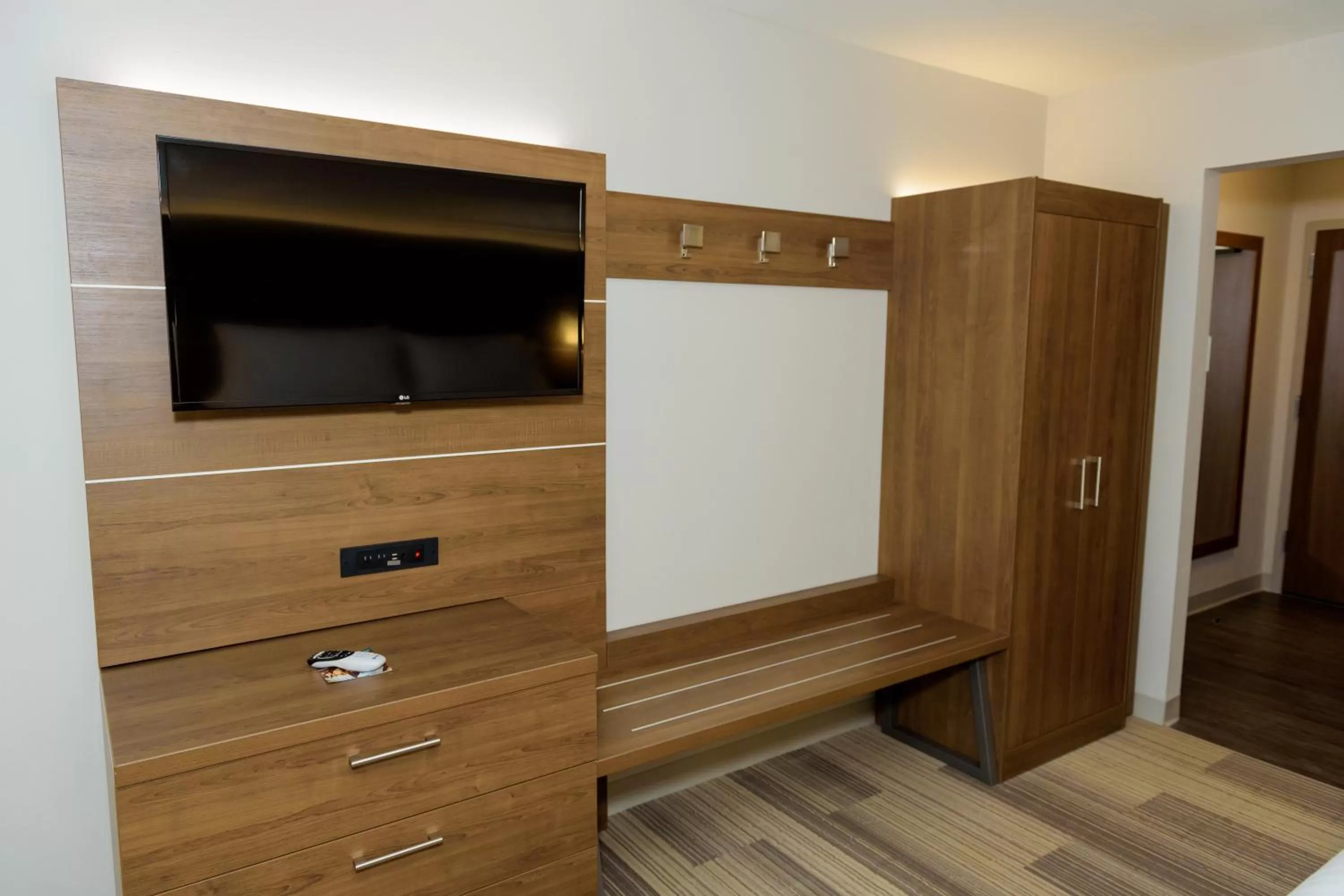 TV and multimedia in Holiday Inn Express & Suites McKinney - Frisco East by IHG