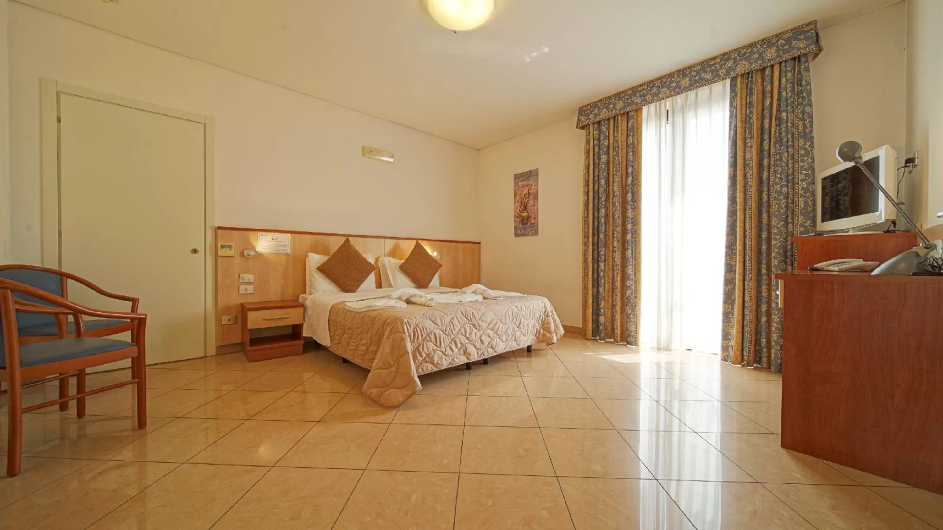 Bed in Hotel Nuovo Sole HNS