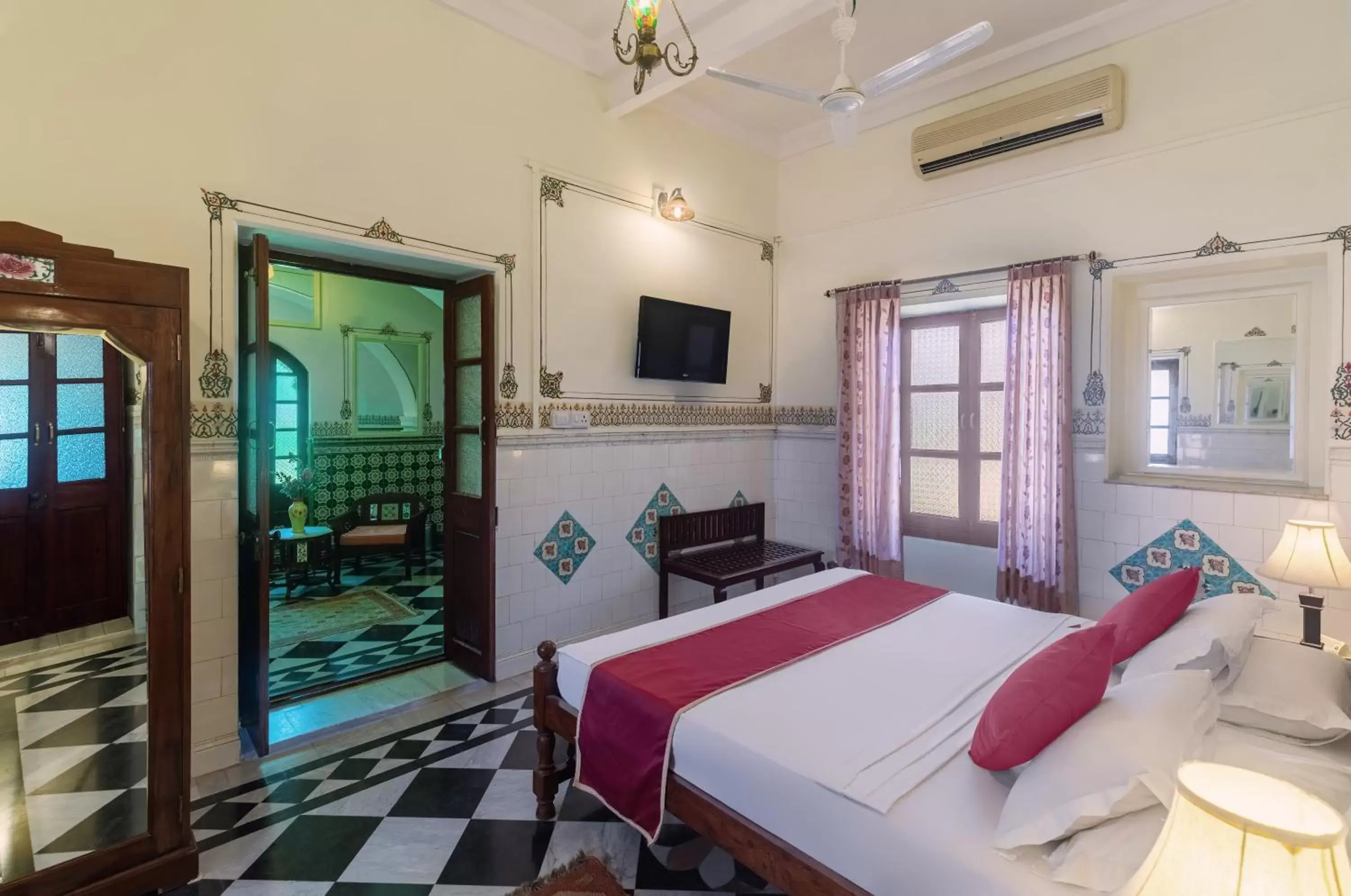 Large Double Room - single occupancy in WelcomHeritage Mandir Palace Large Double Room - single occupancy in WelcomHeritage Mandir Palace