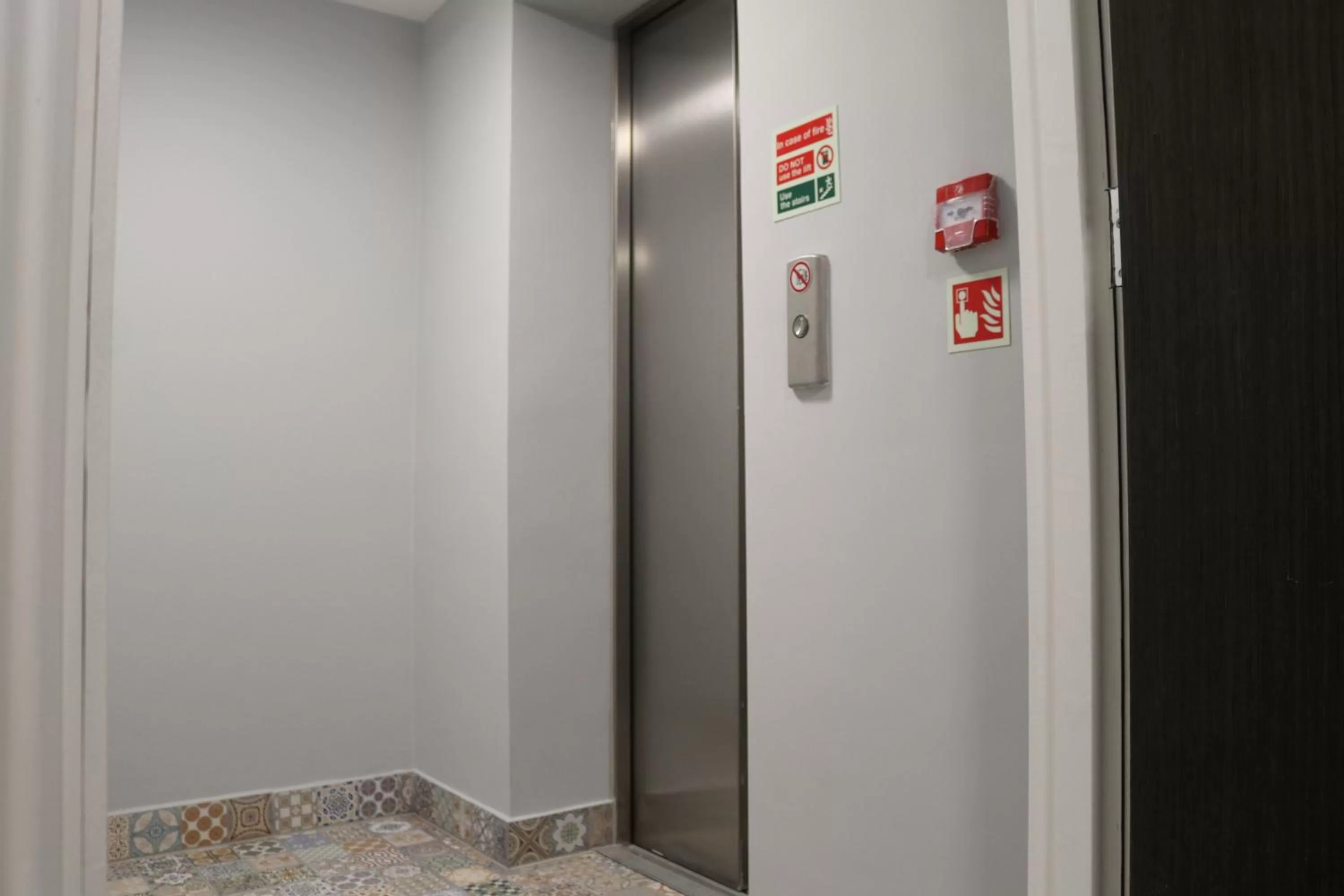 Area and facilities in Blue Sapphire Hotel