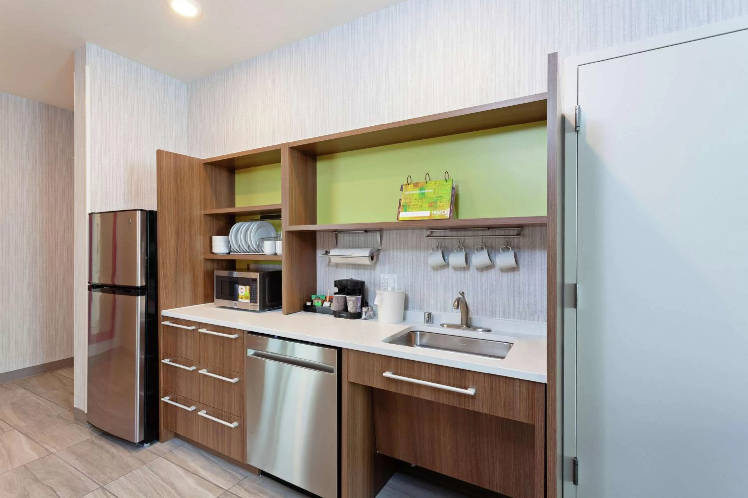 Kitchen or kitchenette in Home2 Suites By Hilton Temecula